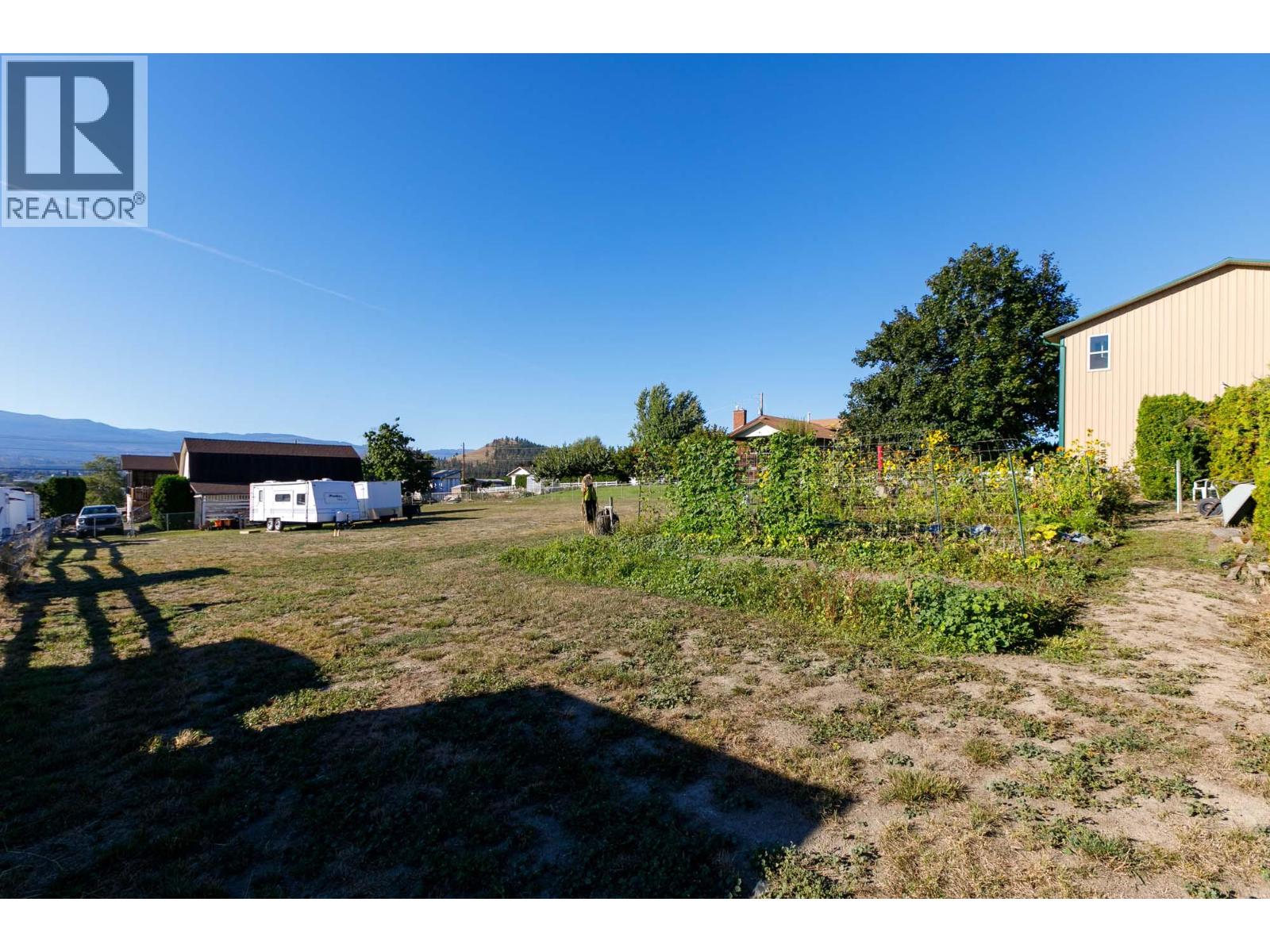 Picture for 3116 Appaloosa  Road https://www.cirrealty.ca/reb/bc/3/10366513_31.jpg