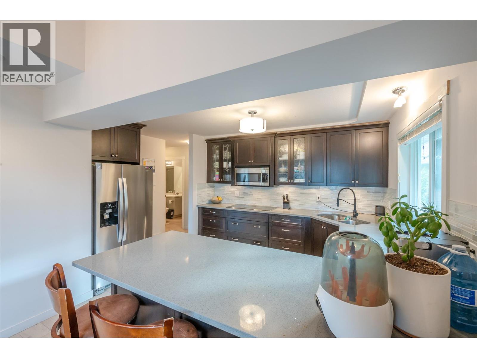 Picture for 138 EVERGREEN  Crescent https://www.cirrealty.ca/reb/bc/3/10366533_34.jpg