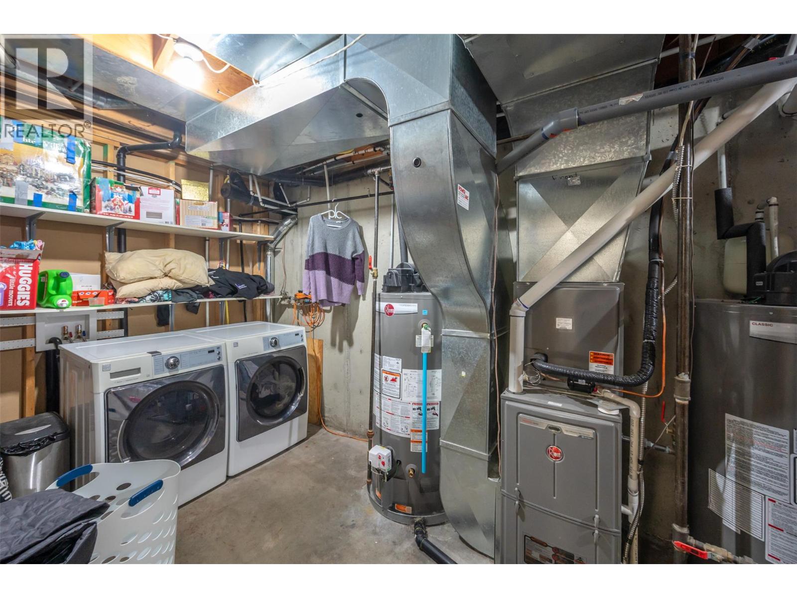 Picture for 138 EVERGREEN  Crescent https://www.cirrealty.ca/reb/bc/3/10366533_77.jpg