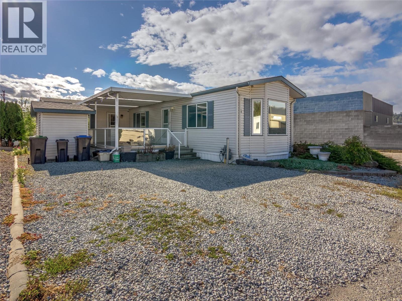 Picture for Unit #4, 670 McCurdy  Road https://www.cirrealty.ca/reb/bc/3/10366603_20.jpg