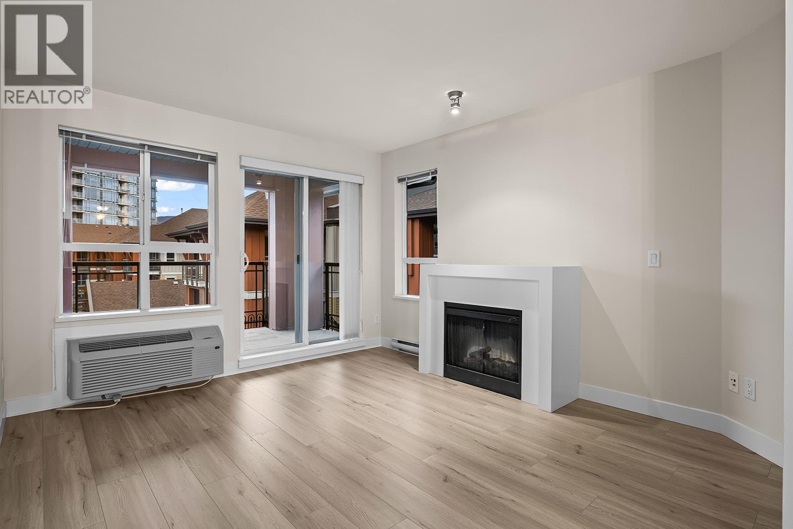 Picture for Unit #431, 1099 Sunset  Drive https://www.cirrealty.ca/reb/bc/3/10366613_15.jpg