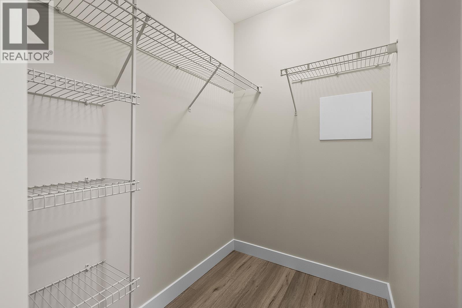 Picture for Unit #431, 1099 Sunset  Drive https://www.cirrealty.ca/reb/bc/3/10366613_32.jpg