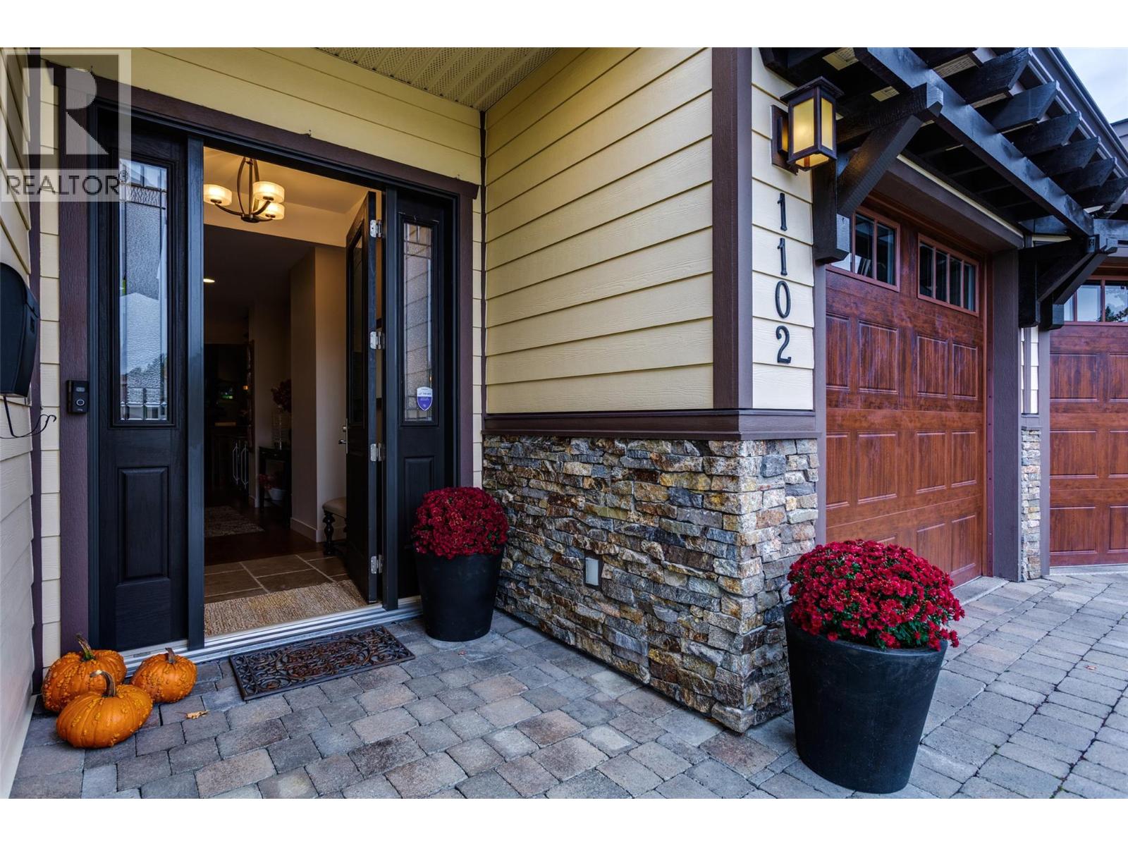 Picture for 1102 Glenview  Court