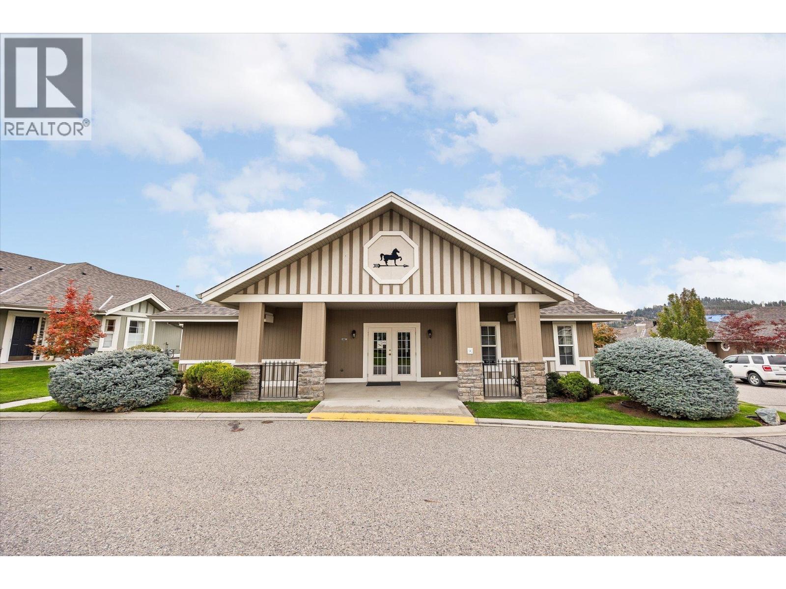 Picture for Unit #12, 680 Valley  Road https://www.cirrealty.ca/reb/bc/3/10366753_31.jpg