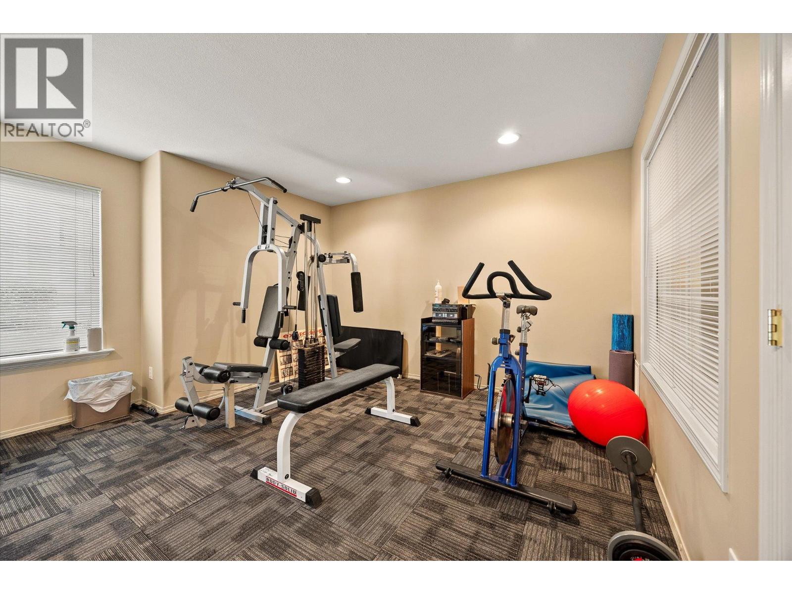 Picture for Unit #12, 680 Valley  Road https://www.cirrealty.ca/reb/bc/3/10366753_37.jpg