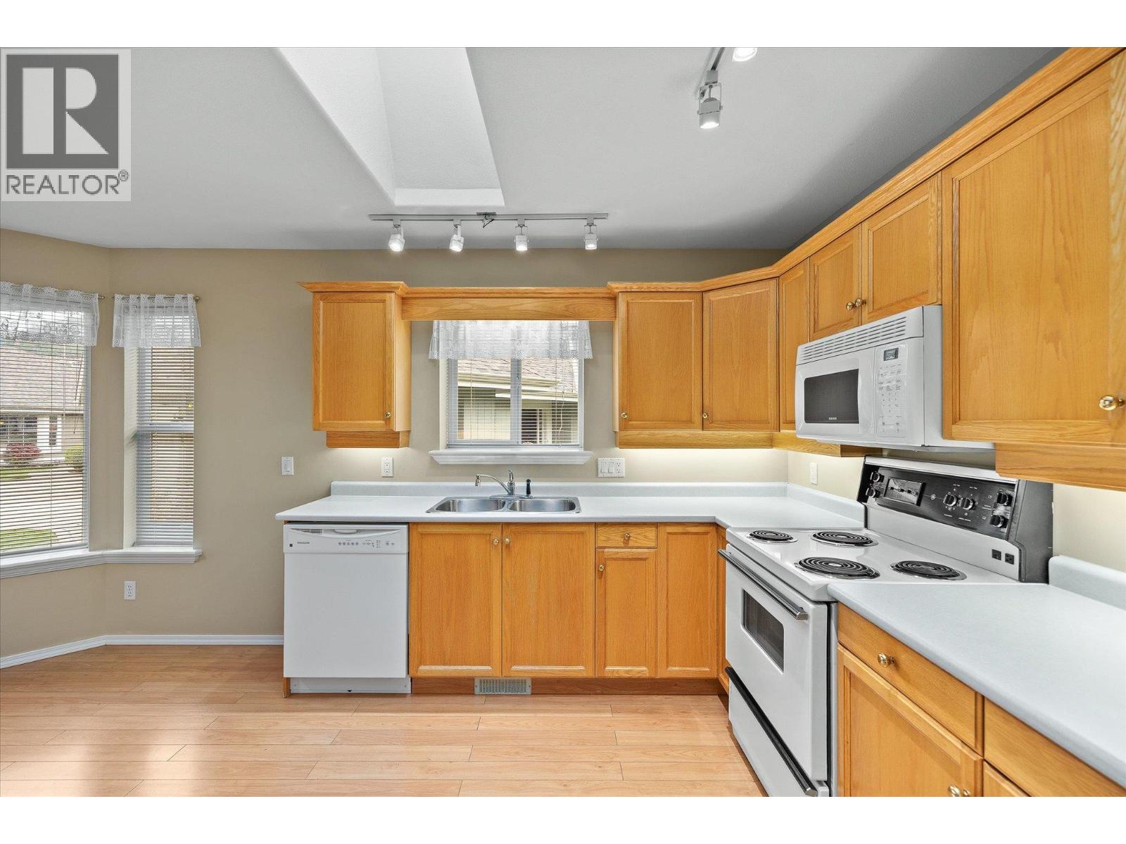 Picture for Unit #12, 680 Valley  Road