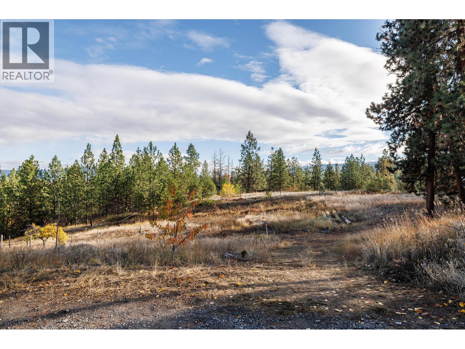 Picture for 4323 Bedford  Lane https://www.cirrealty.ca/reb/bc/3/10366833_29.jpg