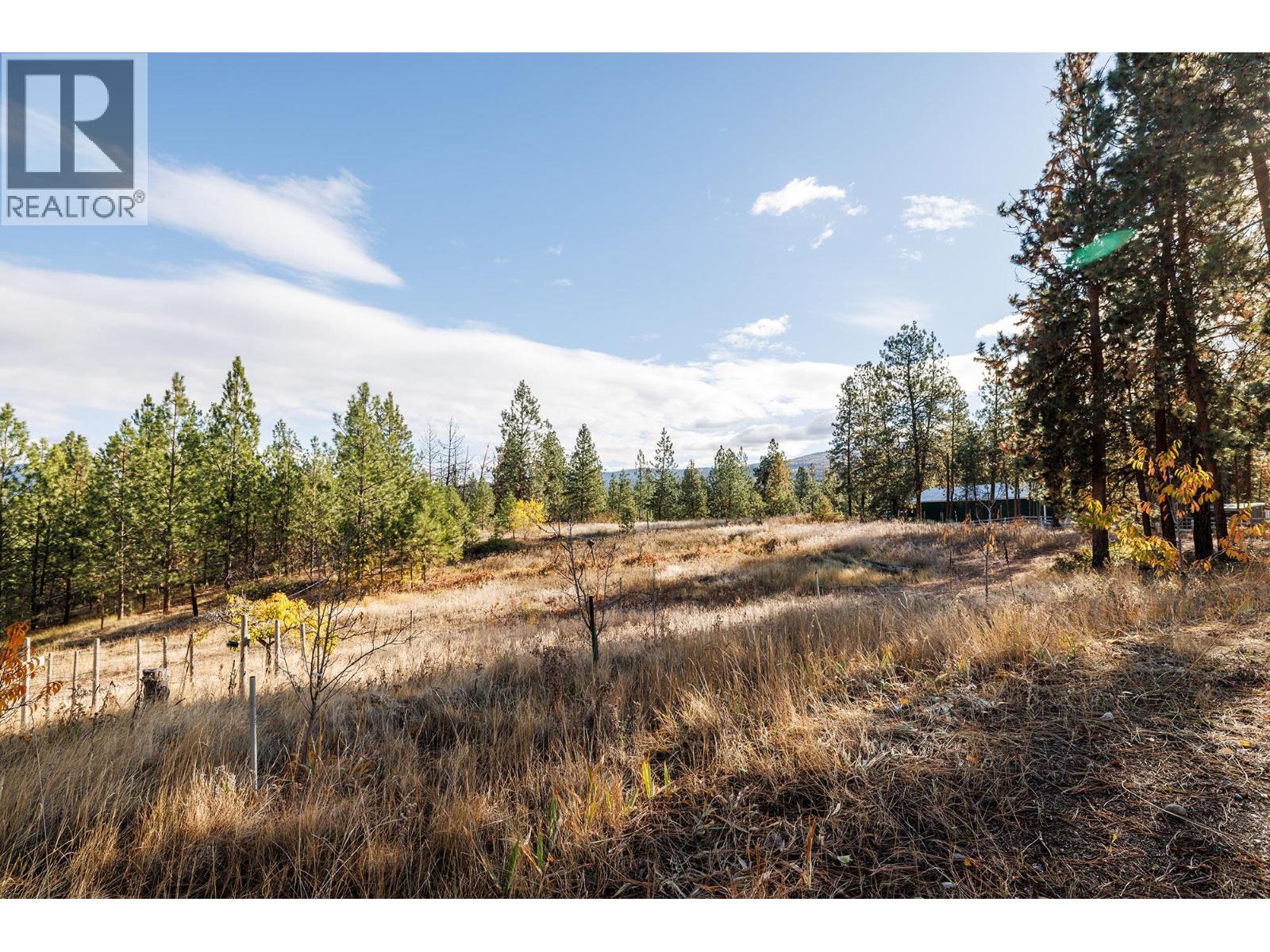 Picture for 4323 Bedford  Lane https://www.cirrealty.ca/reb/bc/3/10366833_36.jpg