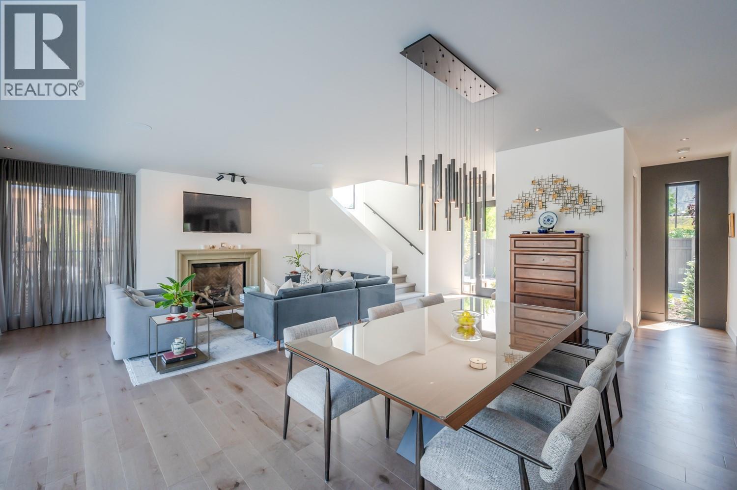 Picture for 681 Vancouver  Avenue