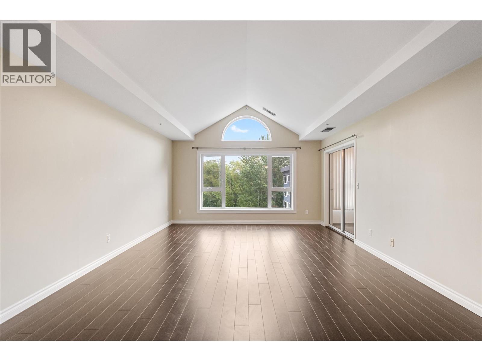 Picture for Unit #323, 1045 Sutherland  AvenueN