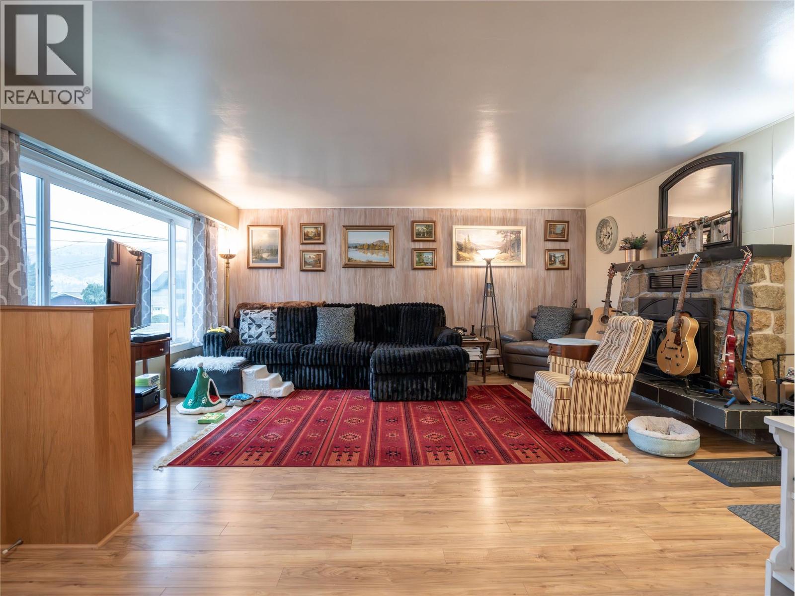 Picture for 197 Granby  Avenue