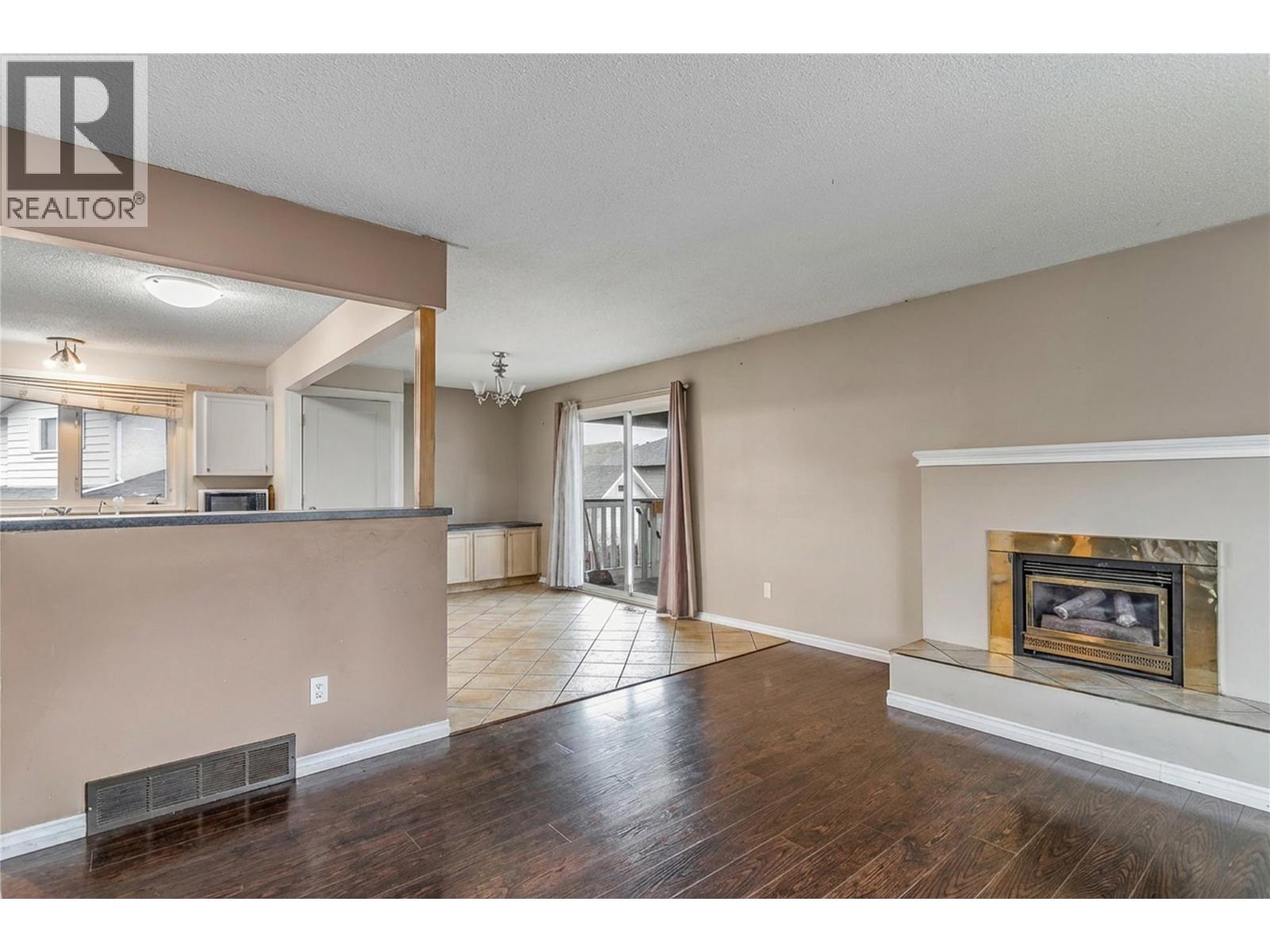 Picture for 758 Josselyn  Court