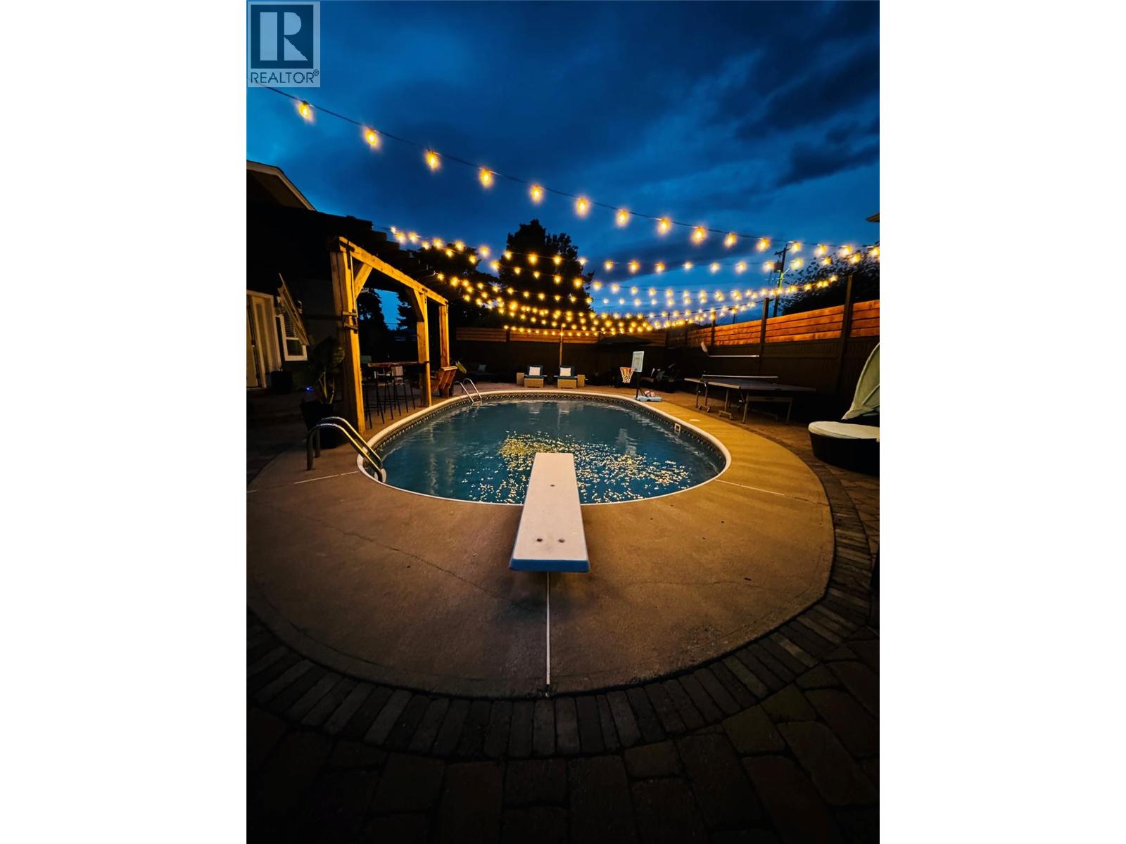 Picture for 98 Dauphin  Avenue