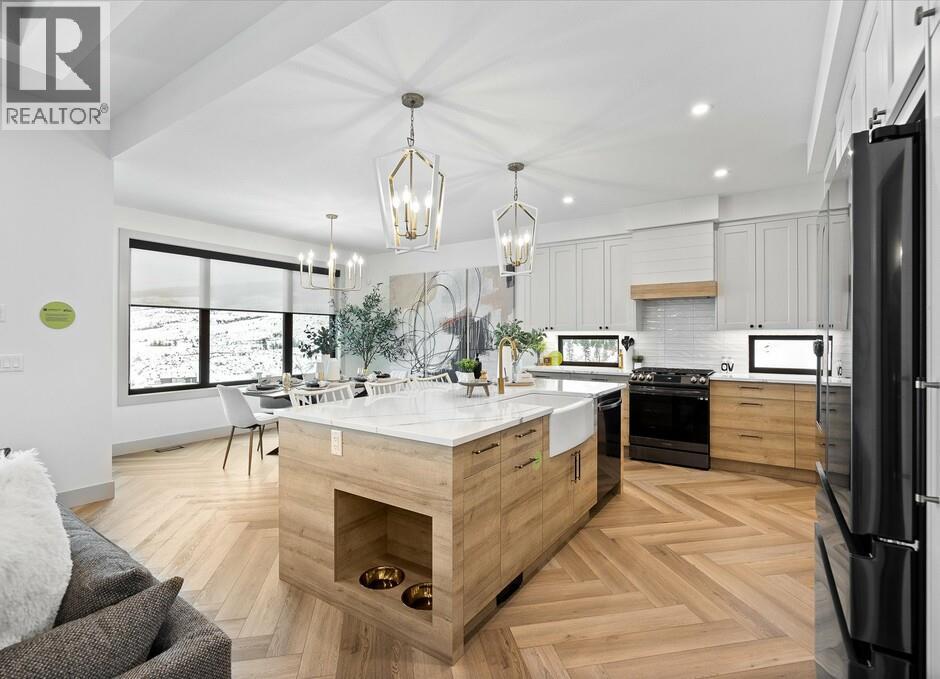 Picture for 1062 Emslie  Street