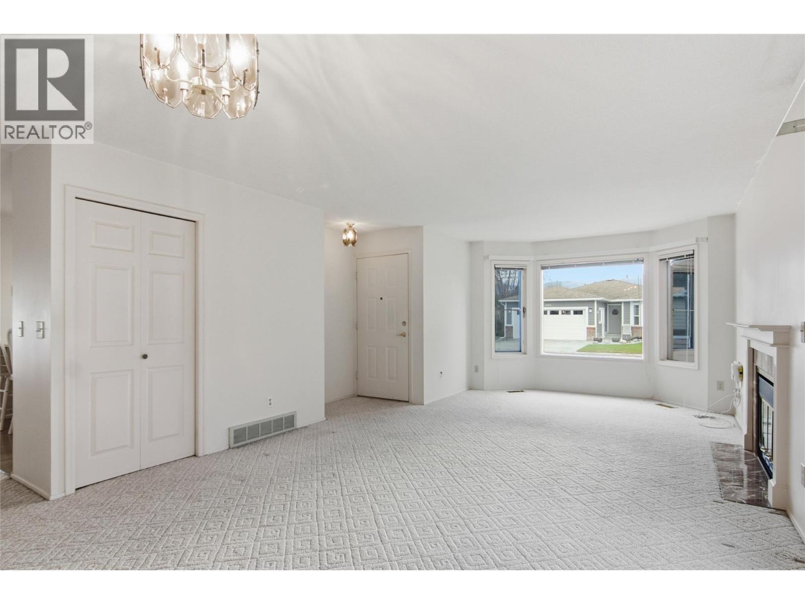 Picture for Unit #402, 1260 Raymer  Avenue