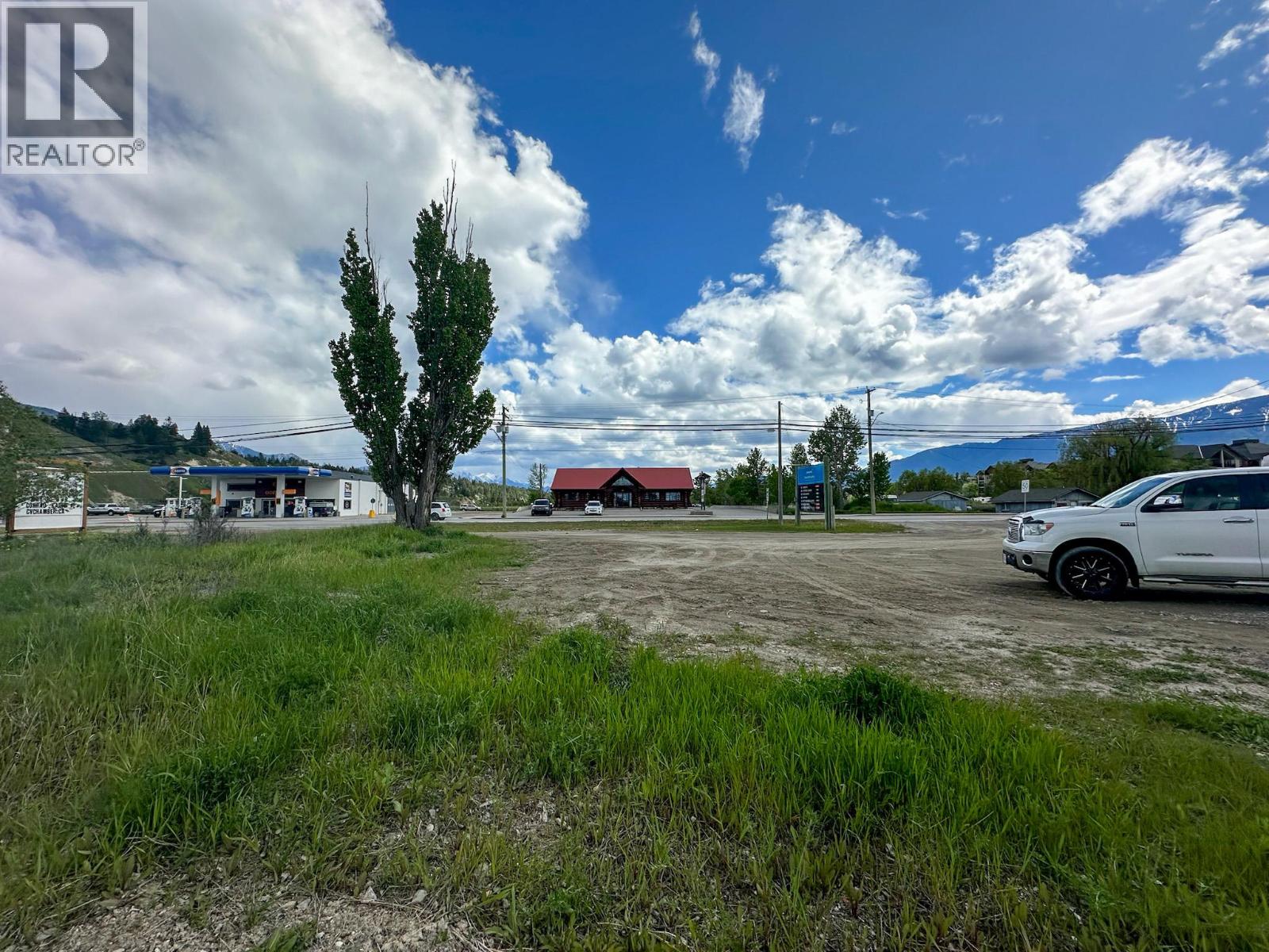 Picture for 200 2ND  Avenue