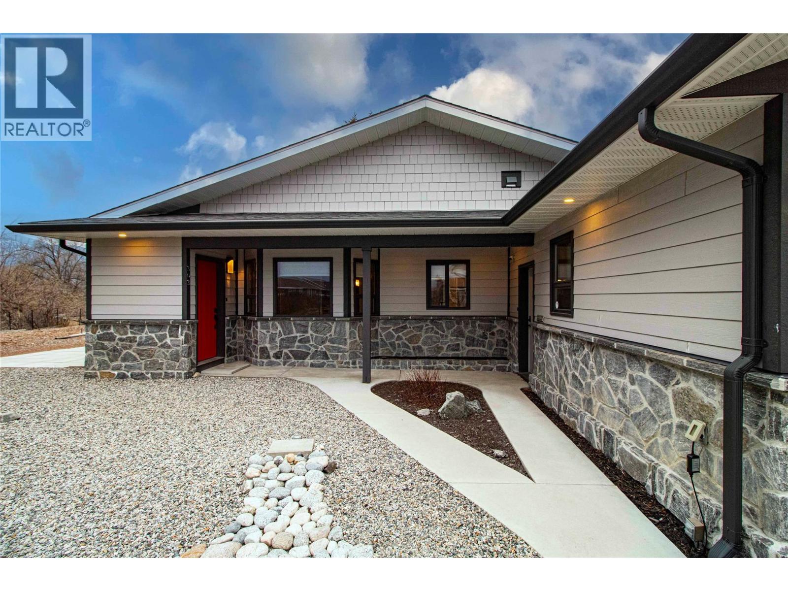 Picture for 303 Roy  Avenue