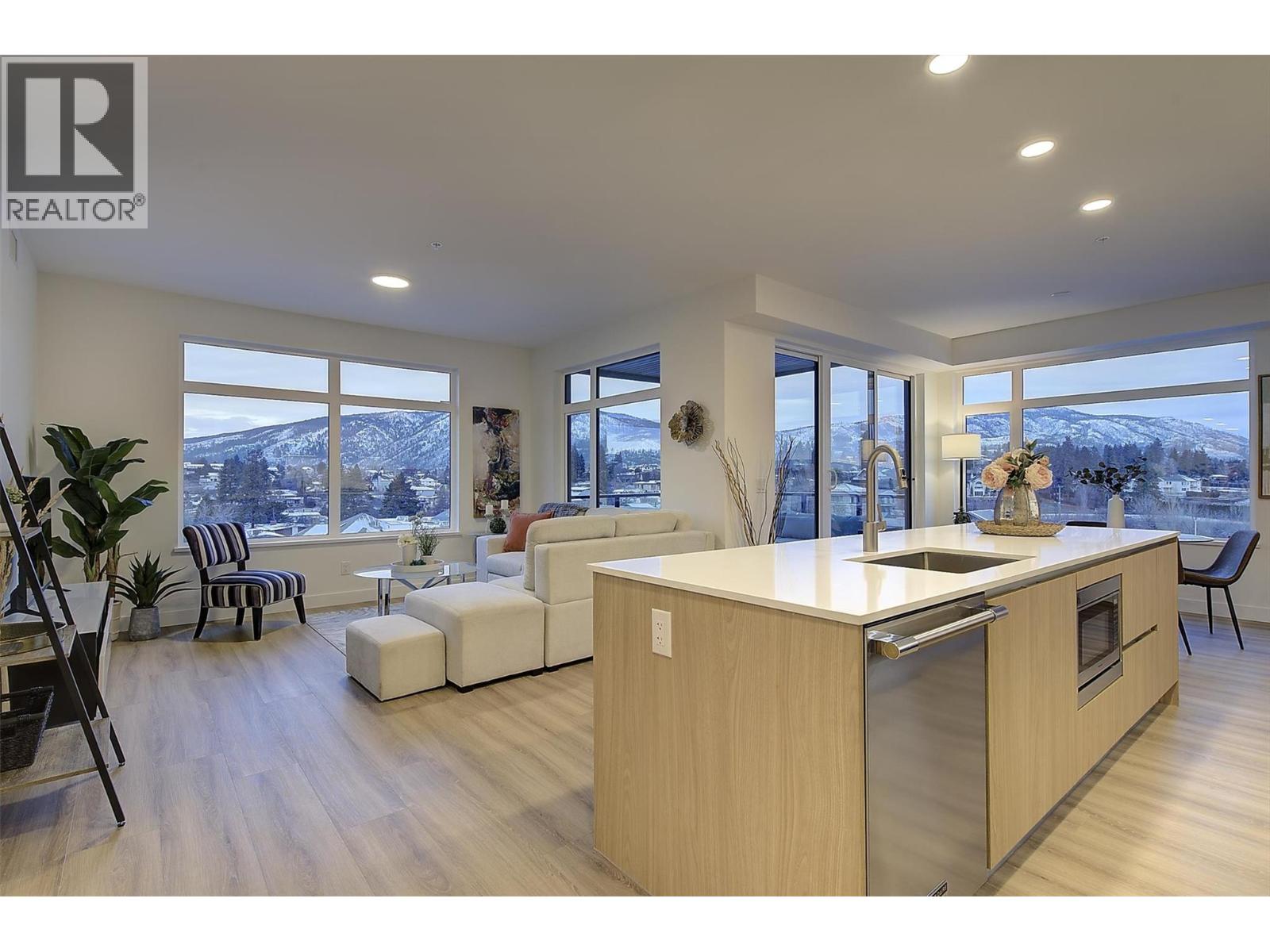 Picture for Unit #501, 2760 Olalla  Road