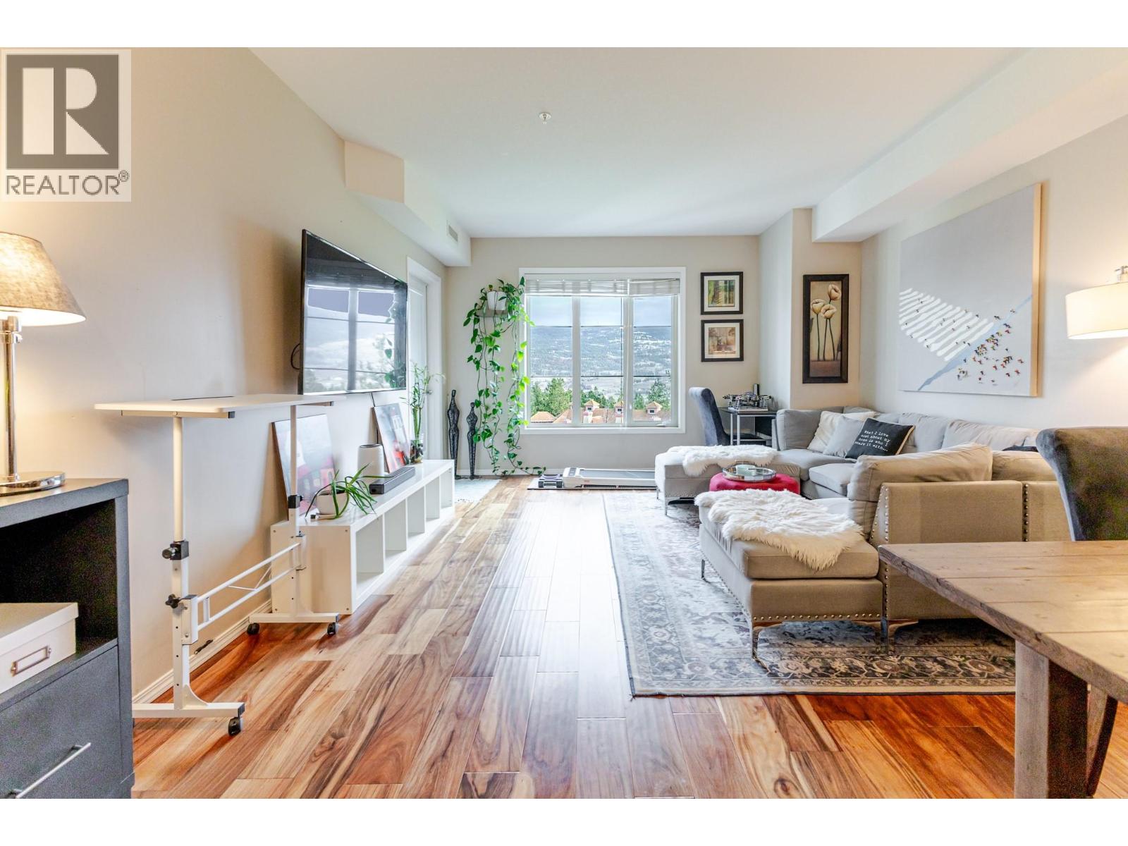 Picture for Unit #1516, 1875 Country Club  Drive