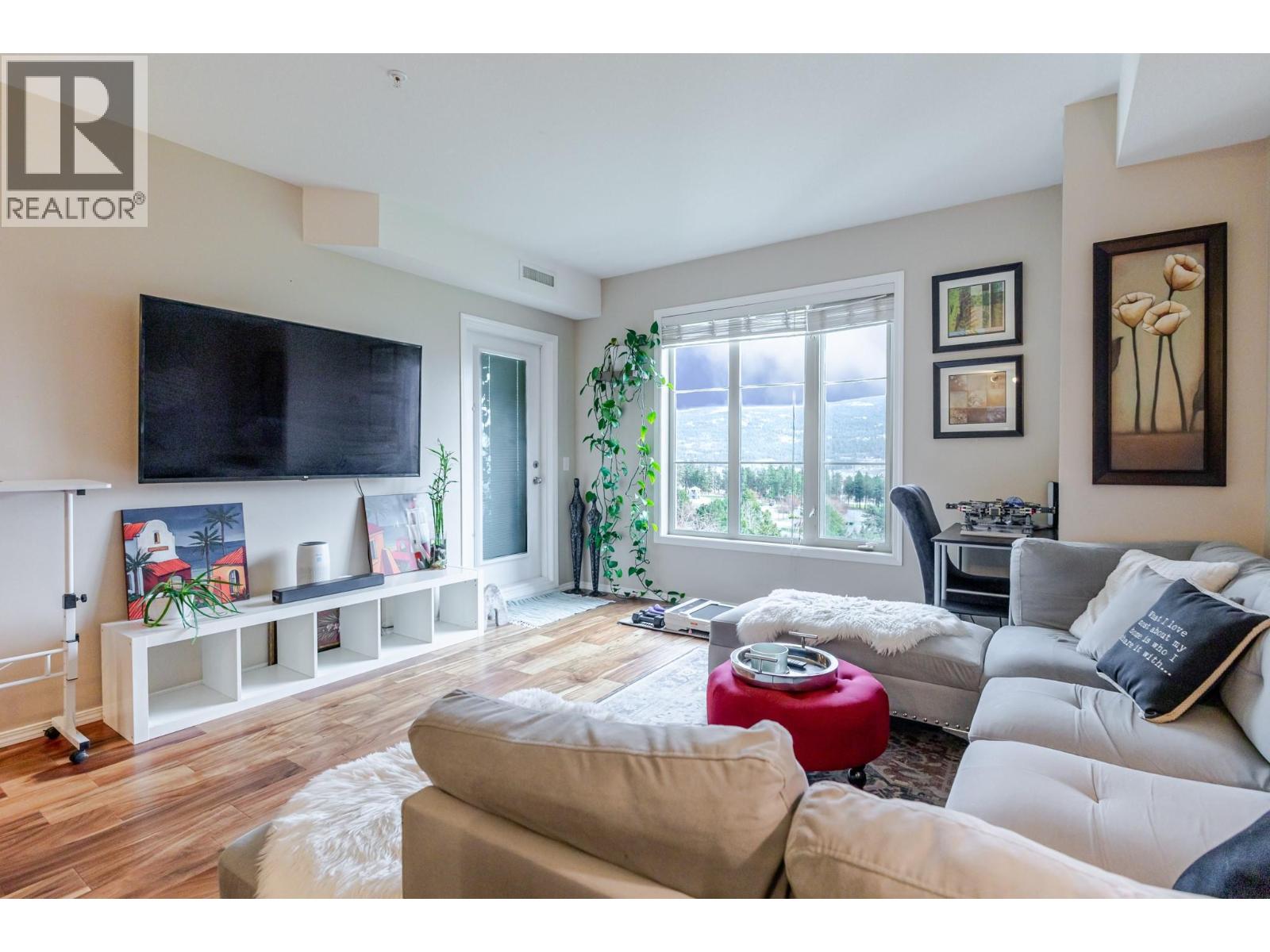 Picture for Unit #1516, 1875 Country Club  Drive