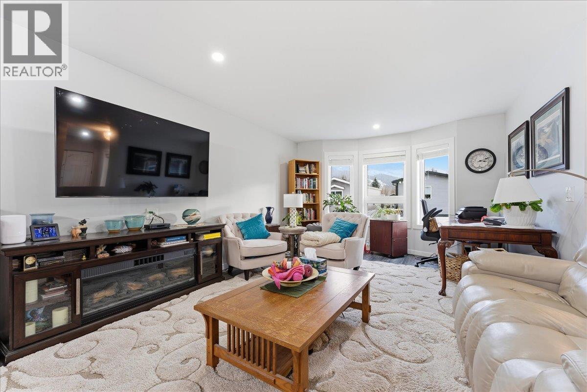 Picture for Unit #11, 1705 Hillier  RoadE