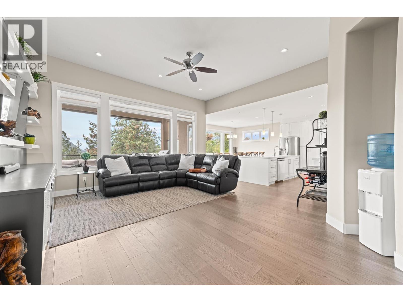 Picture for 1064 Aurora  Heights