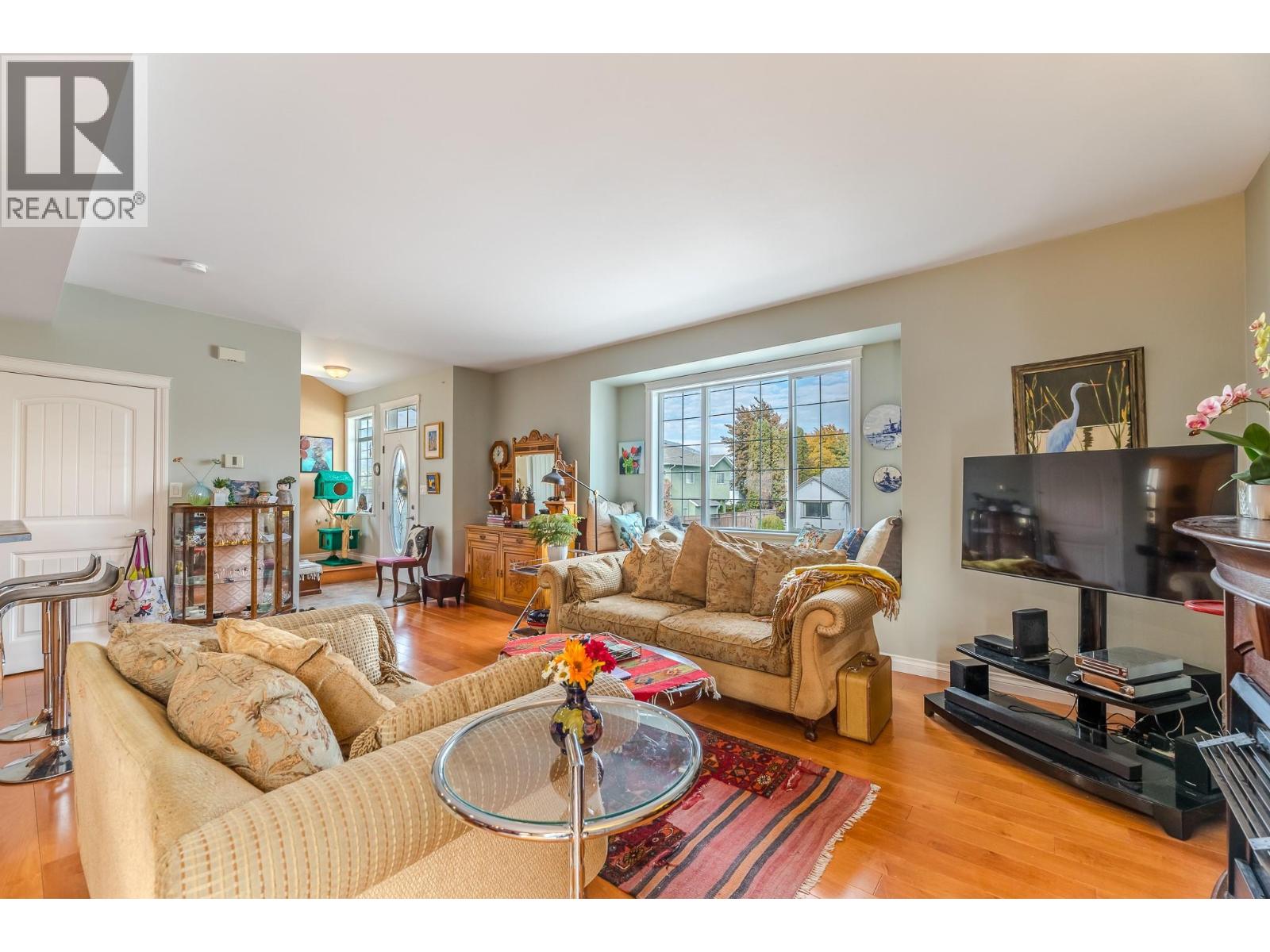 Picture for Unit #101, 168 Regina  Avenue