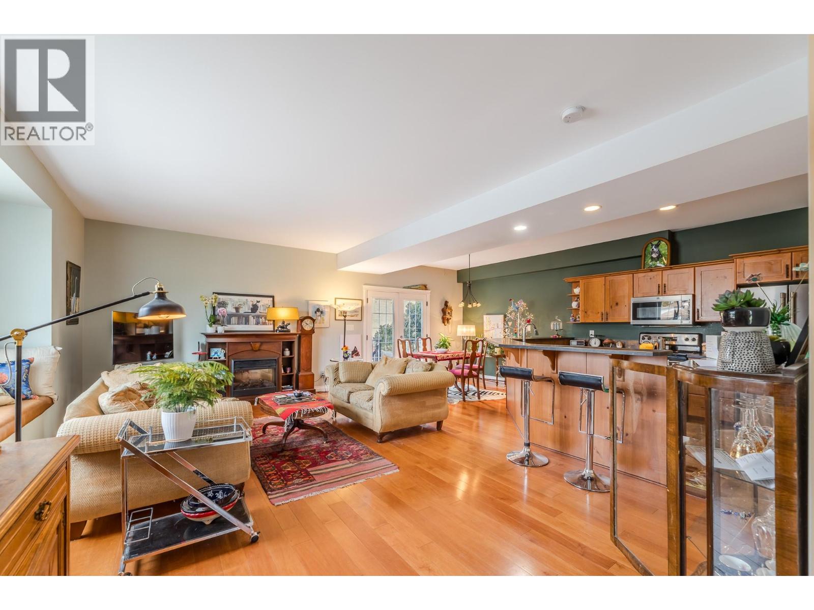 Picture for Unit #101, 168 Regina  Avenue