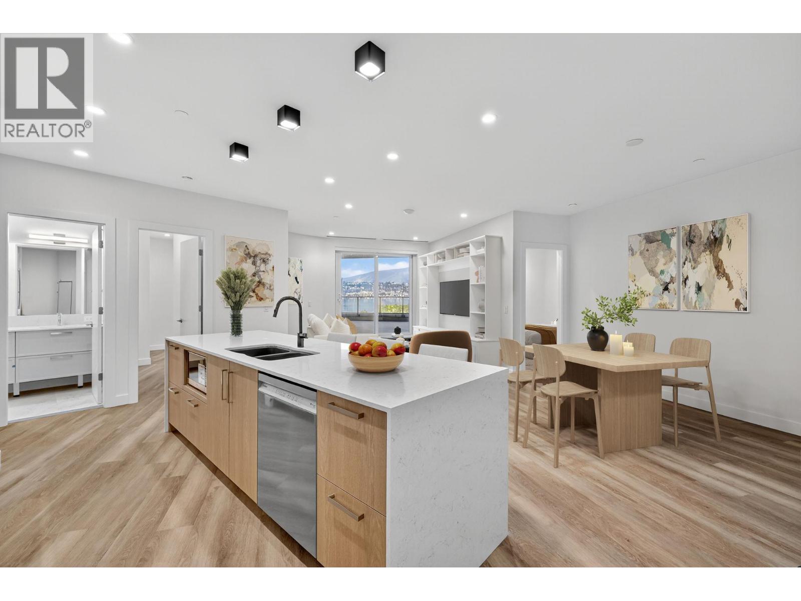 Picture for Unit #612, 3340 Lakeshore  Road