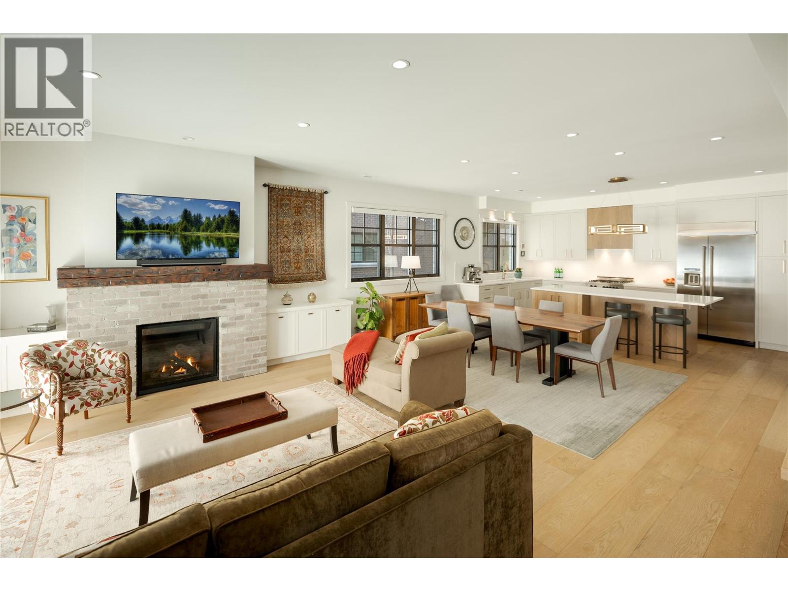 Picture for 2691 Gore  Street