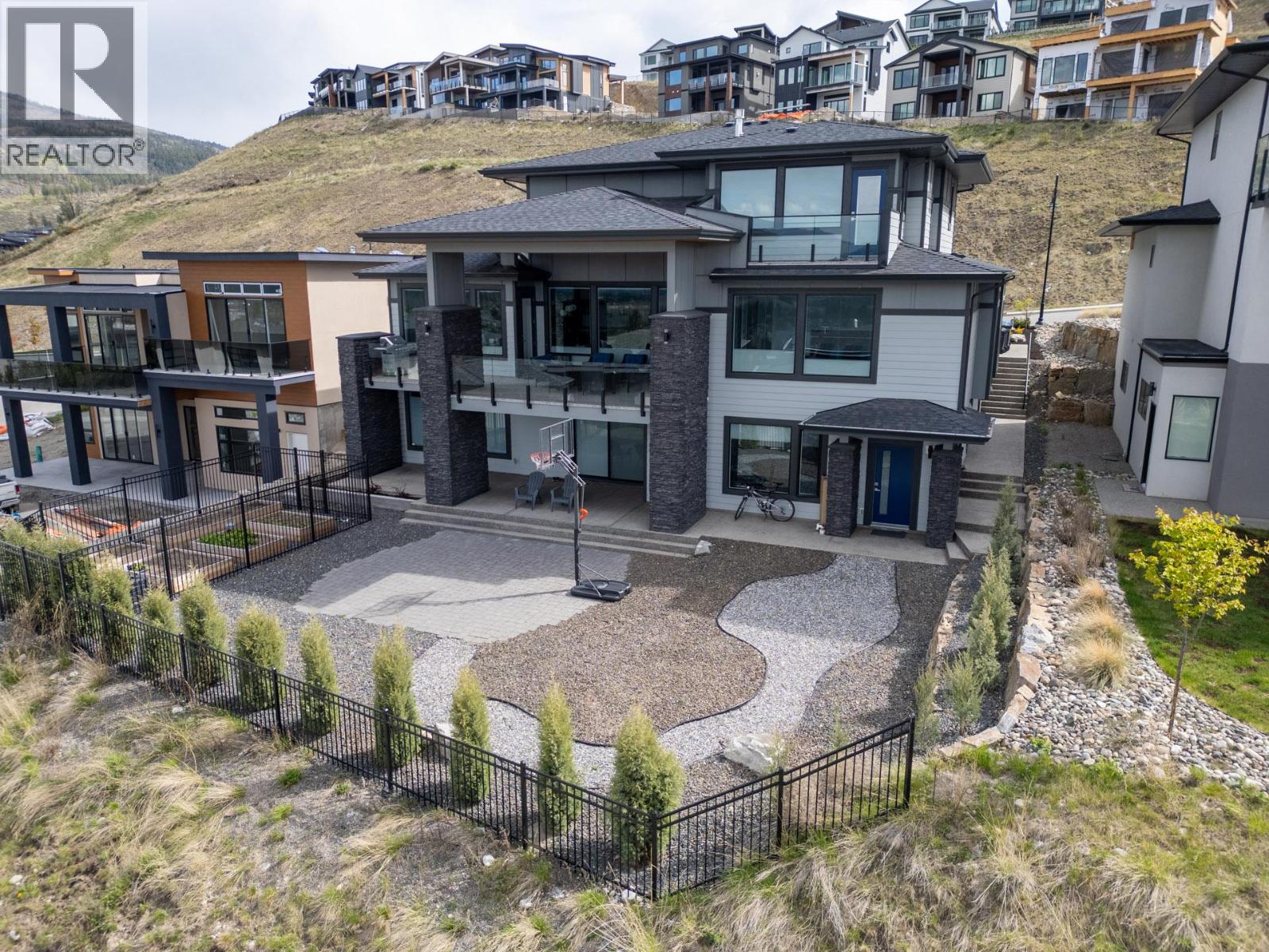 Picture for 1088 Clarance  Avenue