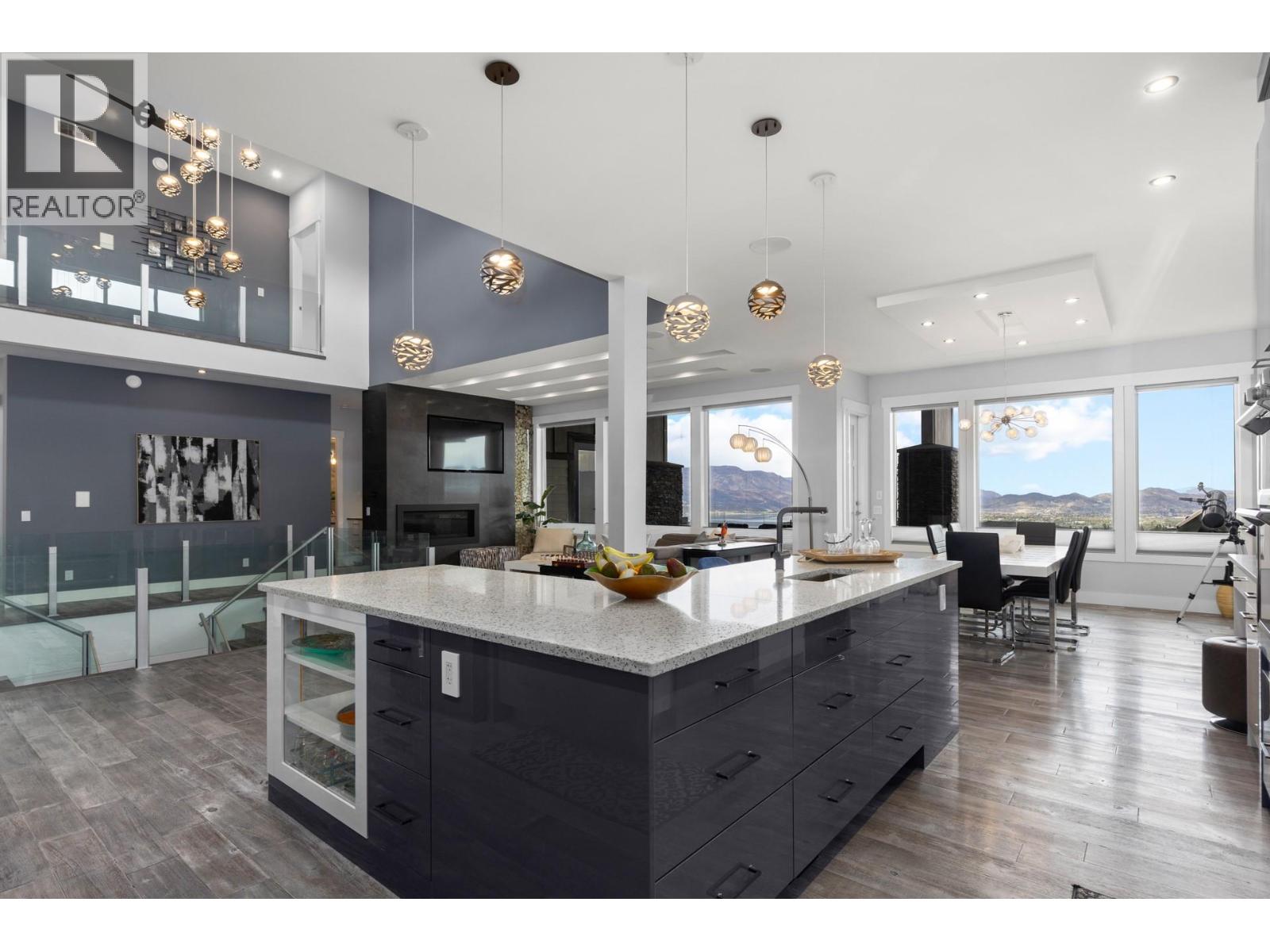 Picture for 1088 Clarance  Avenue