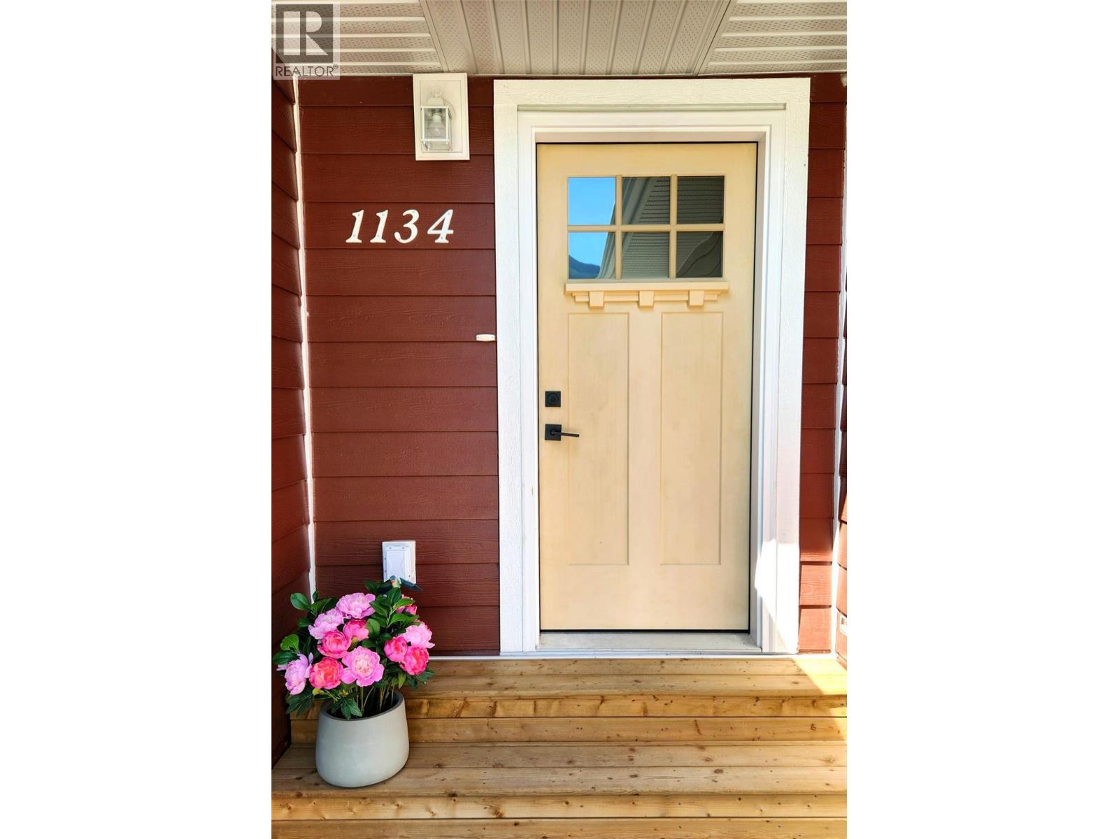 Picture for 1134 Hawthorn  Row