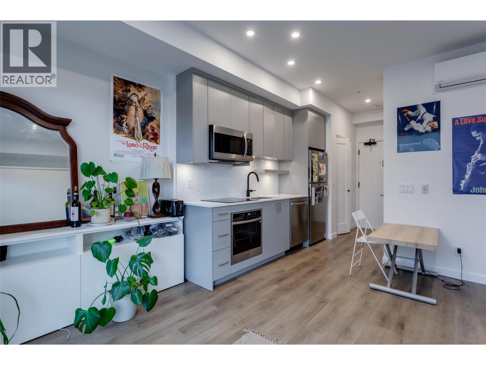 Picture for Unit #307, 1274 Devonshire  Avenue