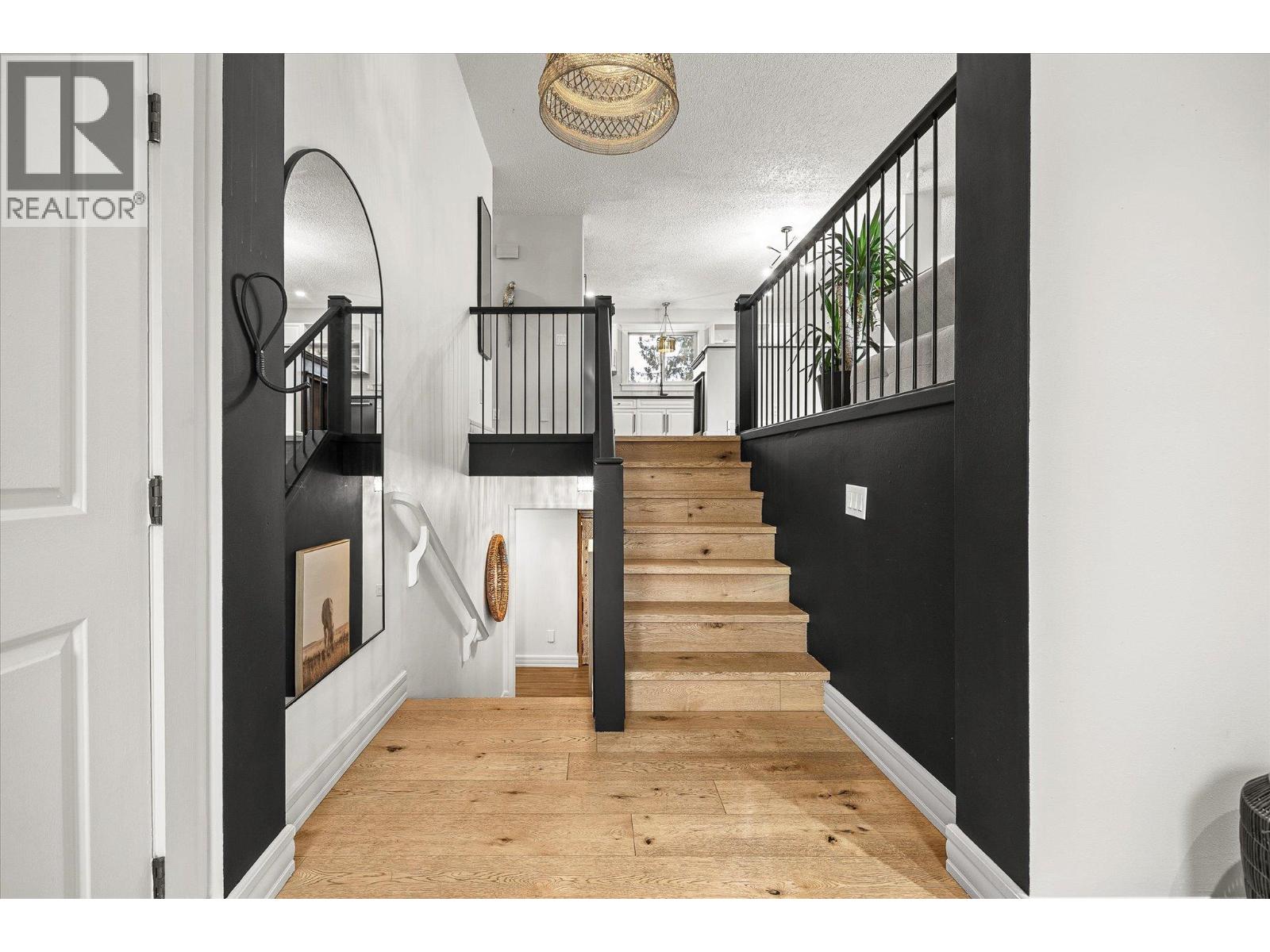 Picture for 1492 Forest  Avenue