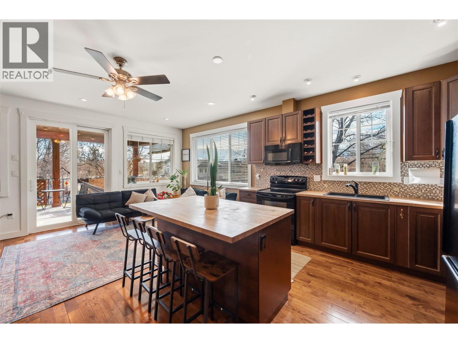 Picture for Unit #102, 598 WADE  AvenueW