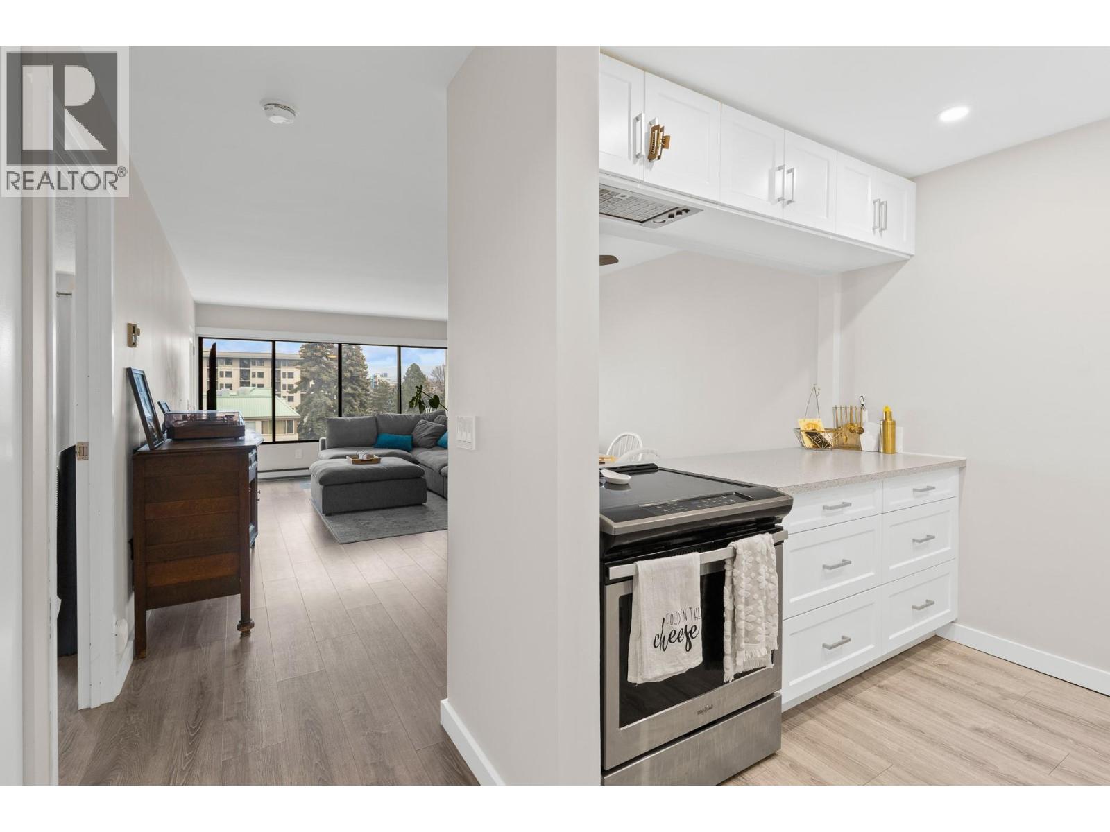 Picture for Unit #506, 737 Leon  Avenue