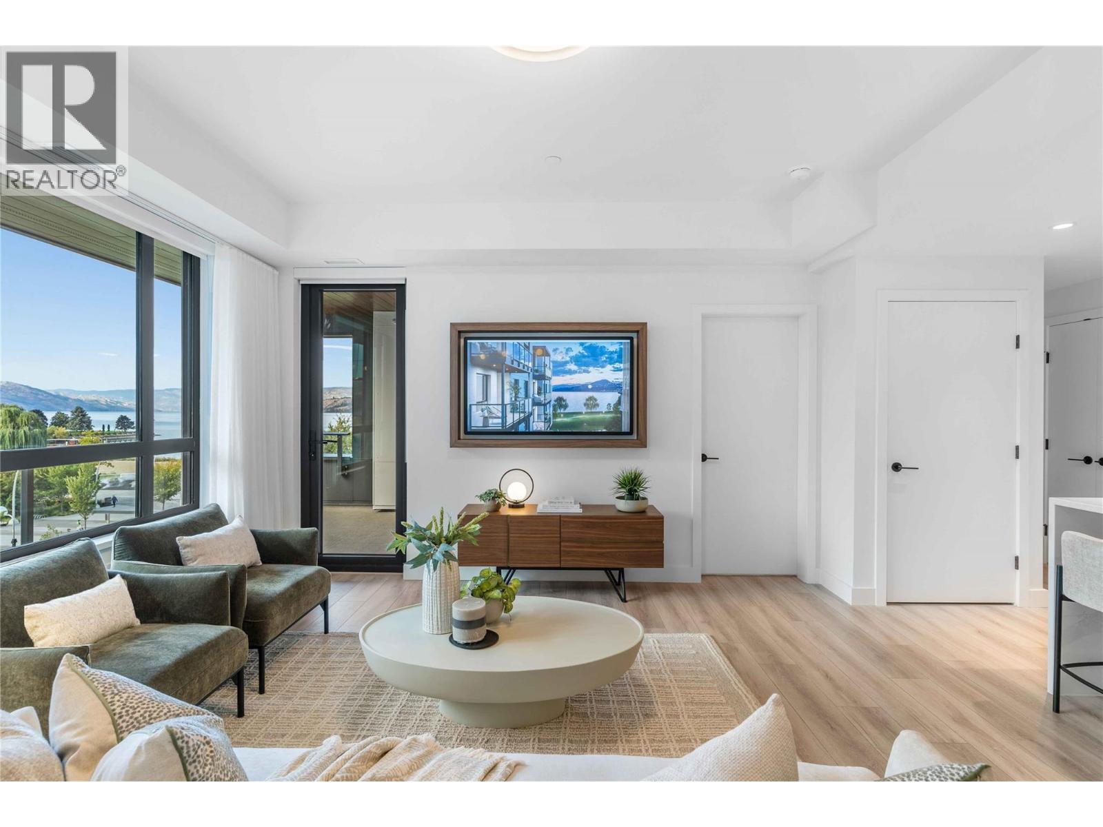 Picture for Unit #515, 3051 Abbott  Street