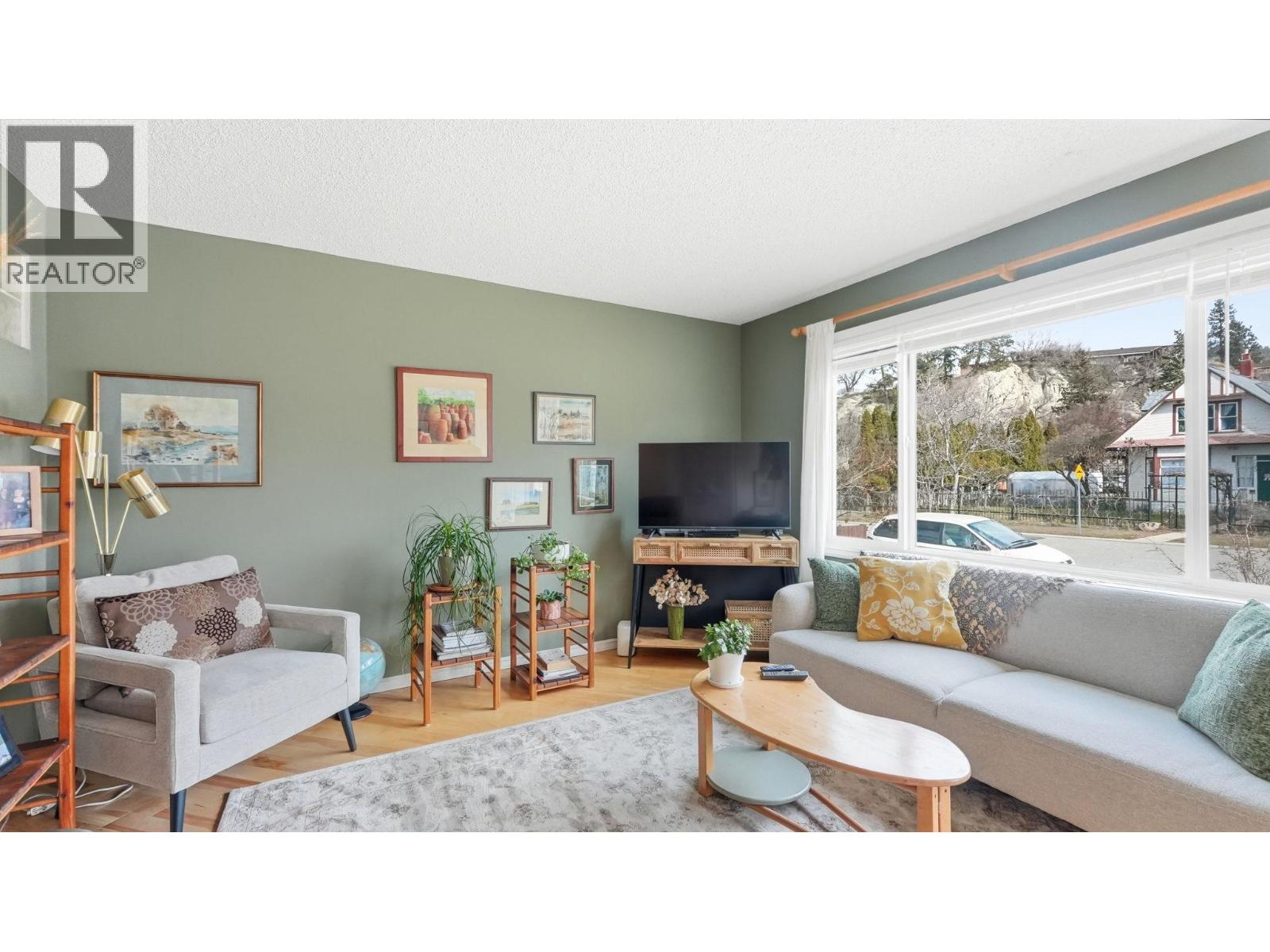 Picture for 381 Norton  Street