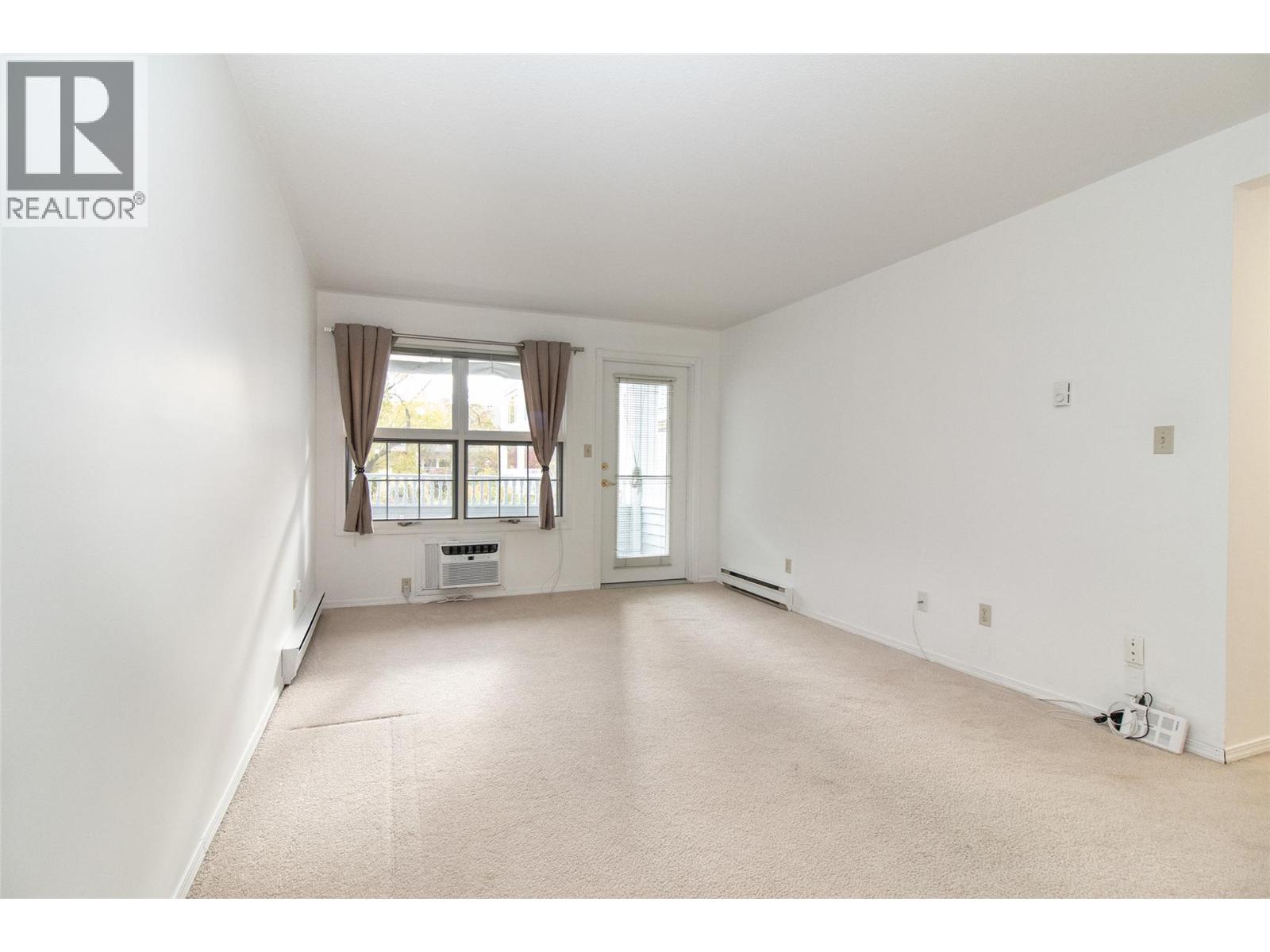 Picture for Unit #122, 575 Sutherland  Avenue