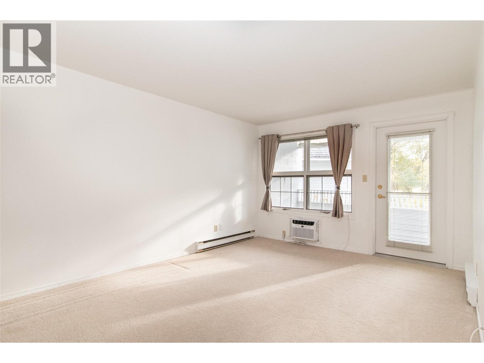 Picture for Unit #122, 575 Sutherland  Avenue