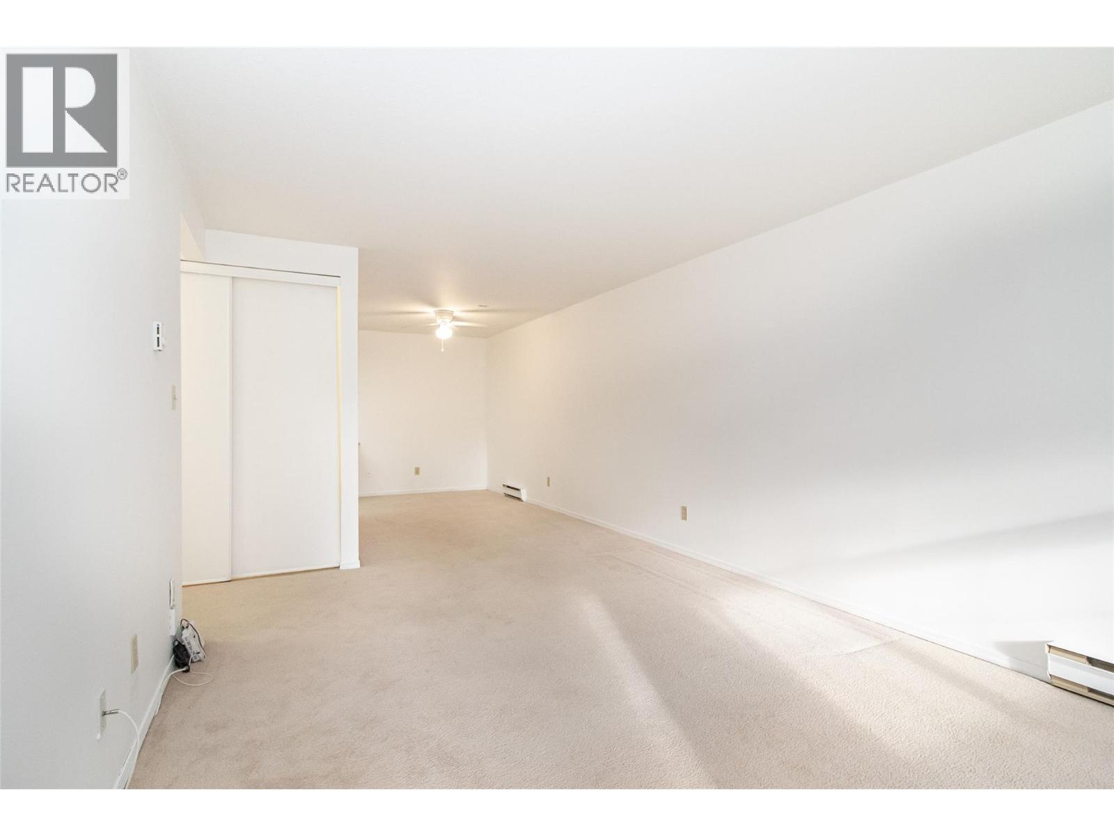 Picture for Unit #122, 575 Sutherland  Avenue