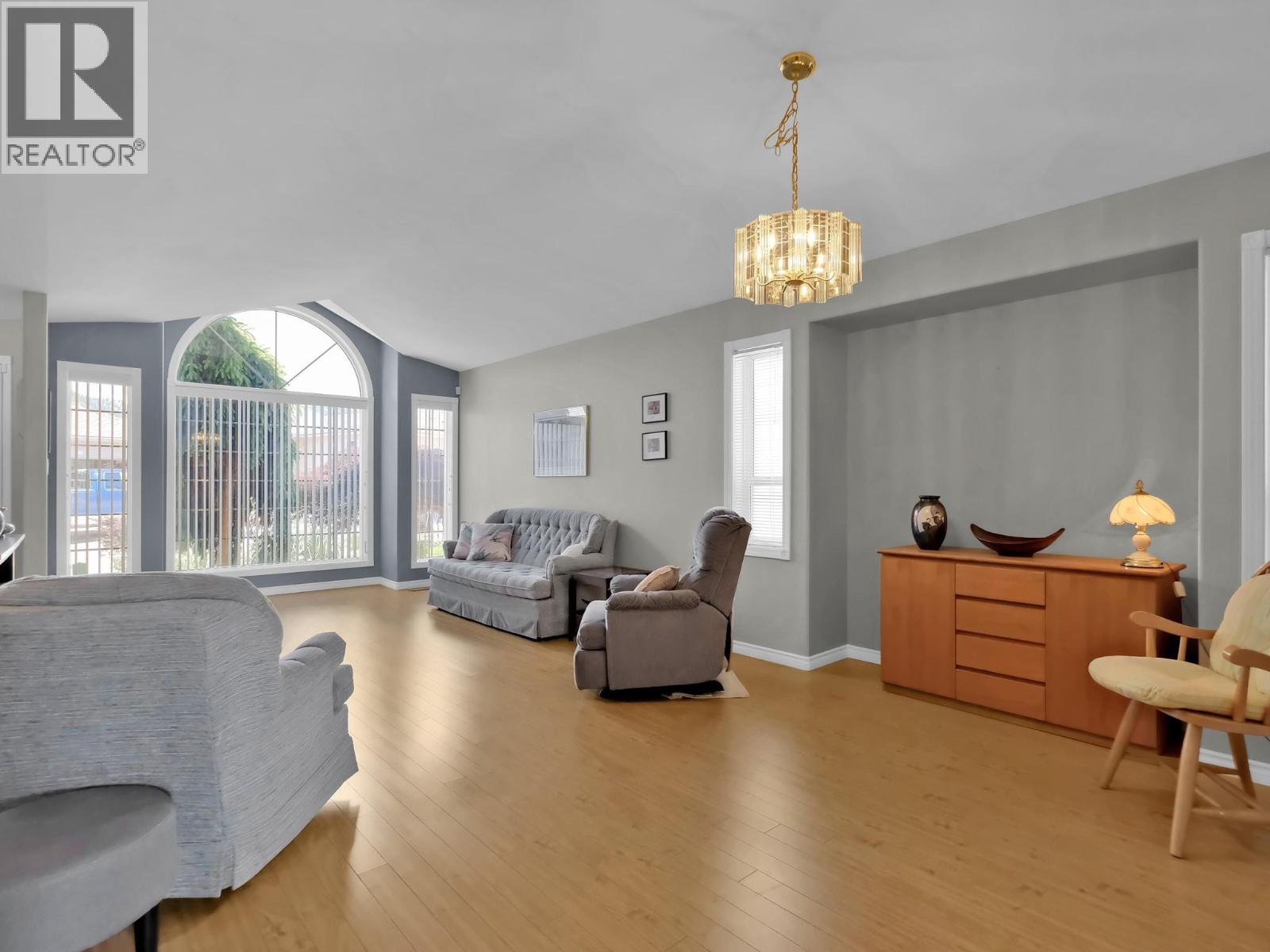 Picture for Unit #125, 1634 Carmi  Avenue