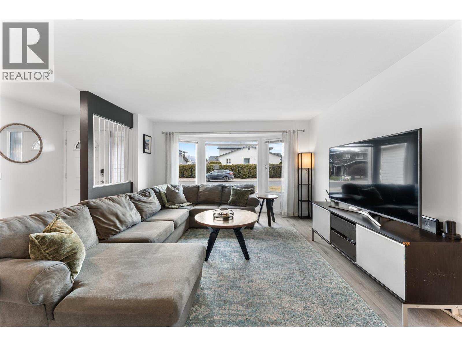 Picture for 885 Wintergreen  Drive