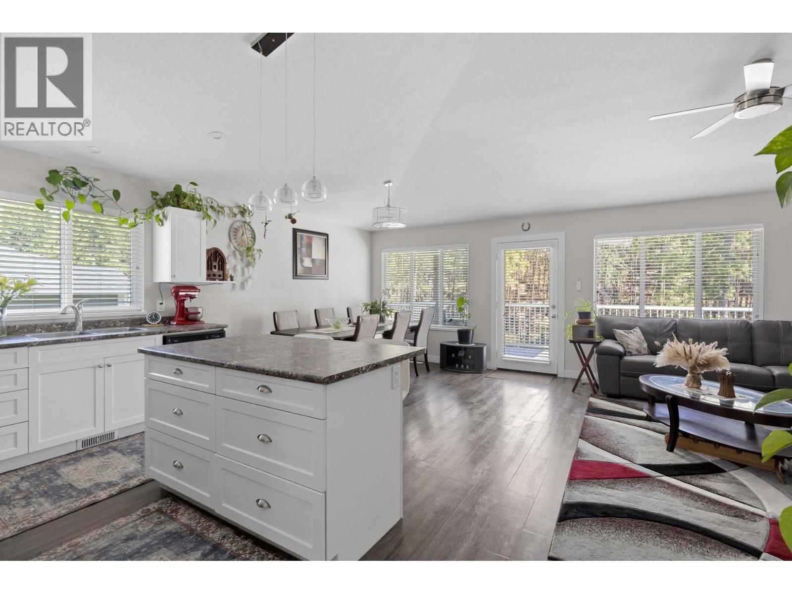 Picture for 690 Muir  Road