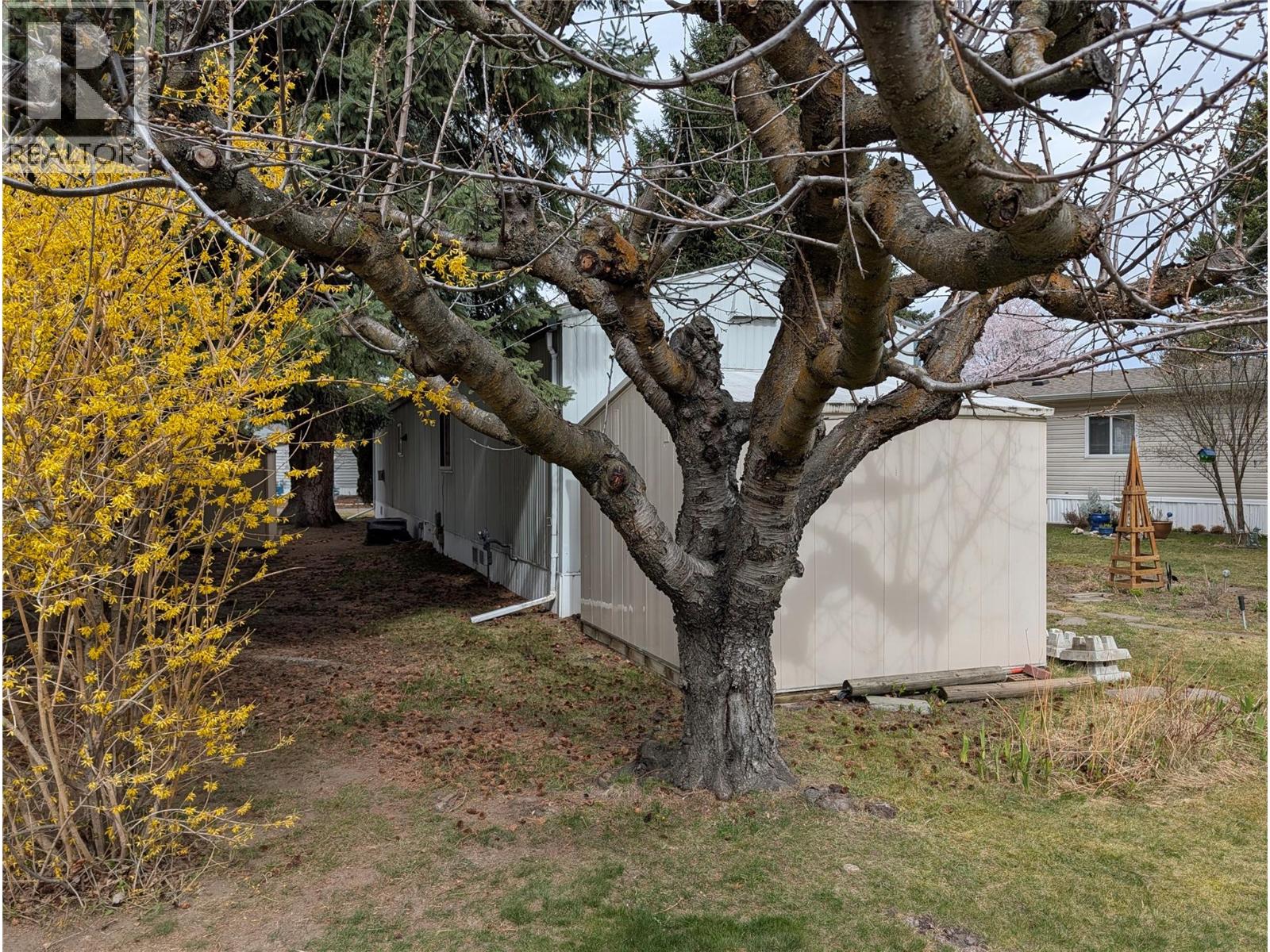 Picture for Unit #27, 3535 Casorso  Road