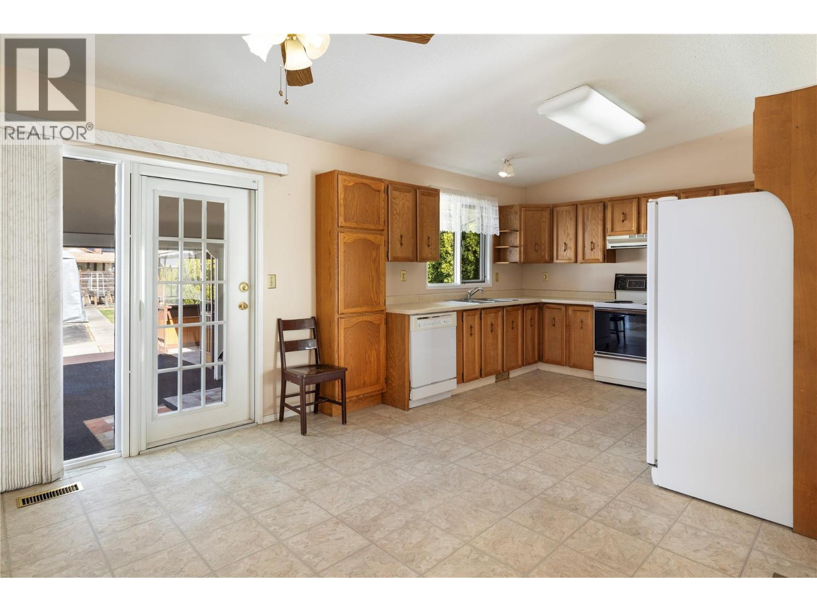 Picture for 250 Hillaby  Avenue