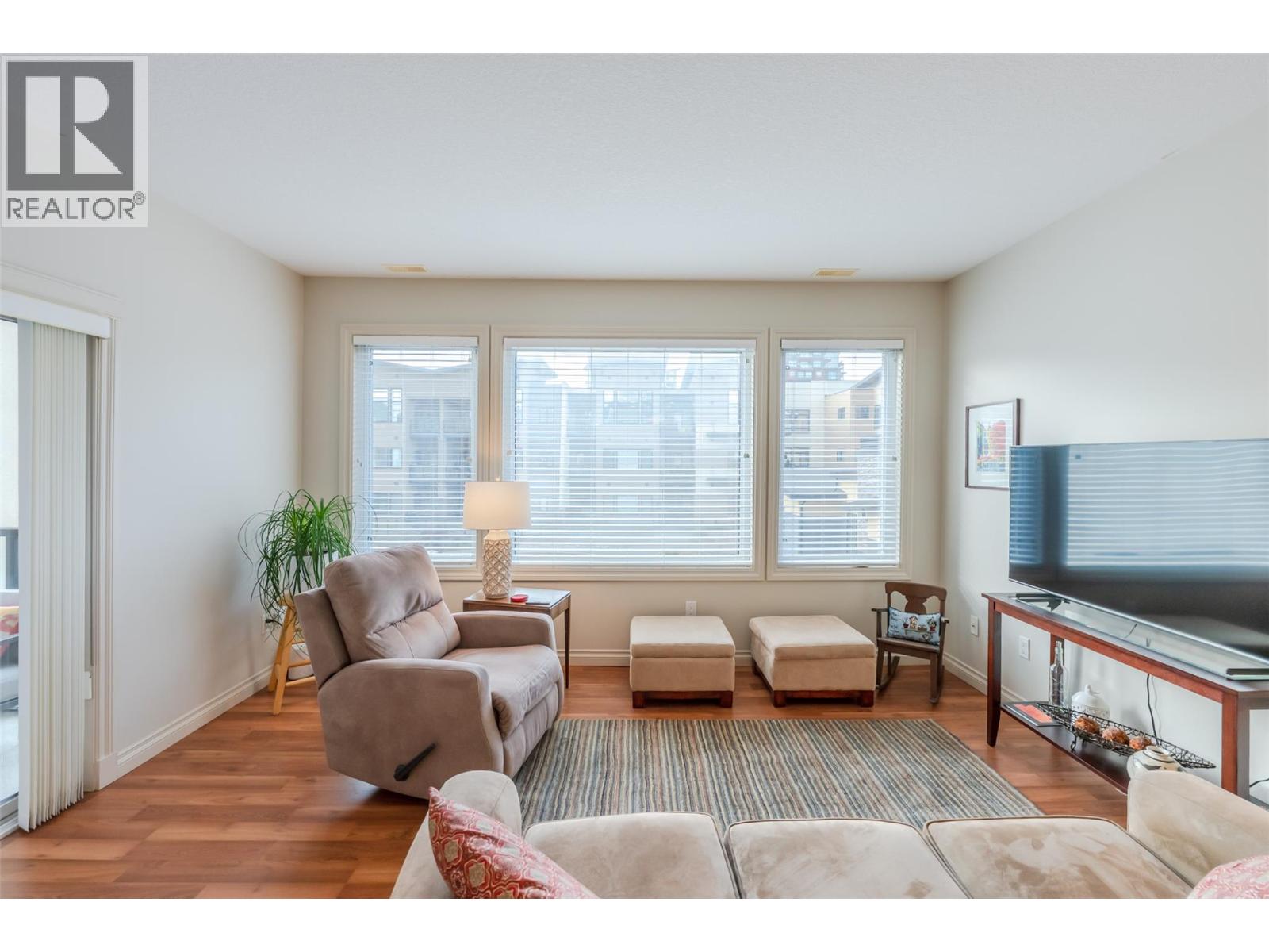 Picture for Unit #304, 3311 Wilson  Street
