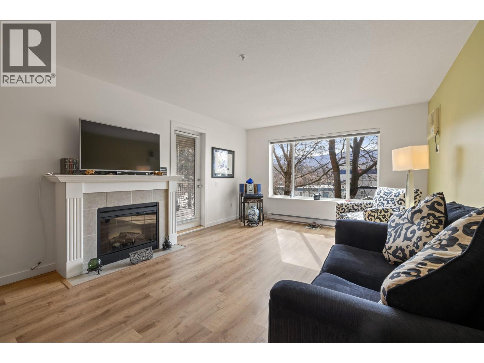 Picture for Unit #204, 686 Lequime  Road