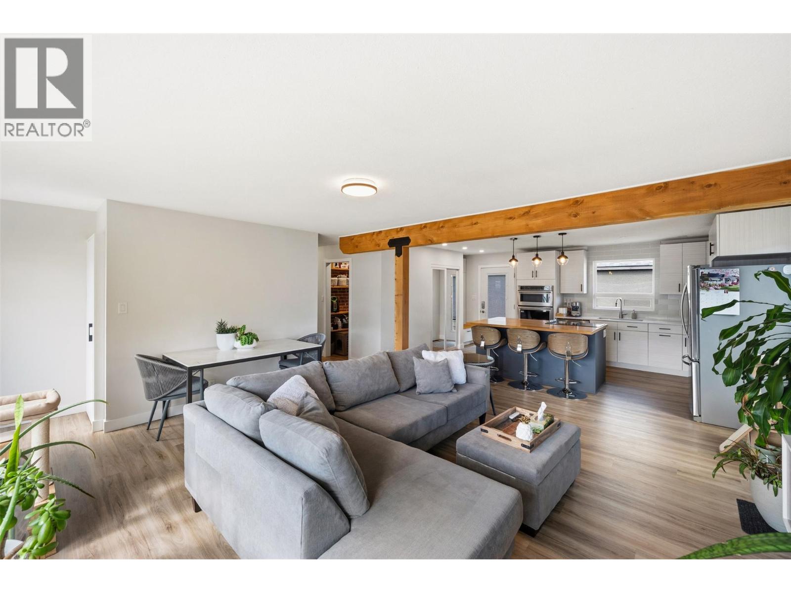 Picture for 35 Granby  Avenue